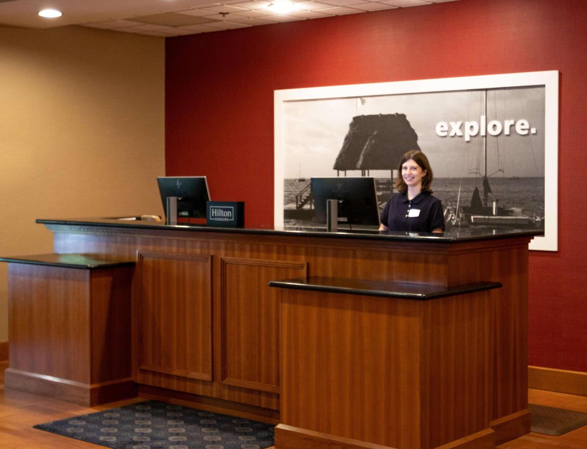 Hampton Inn Gloucester photo 4