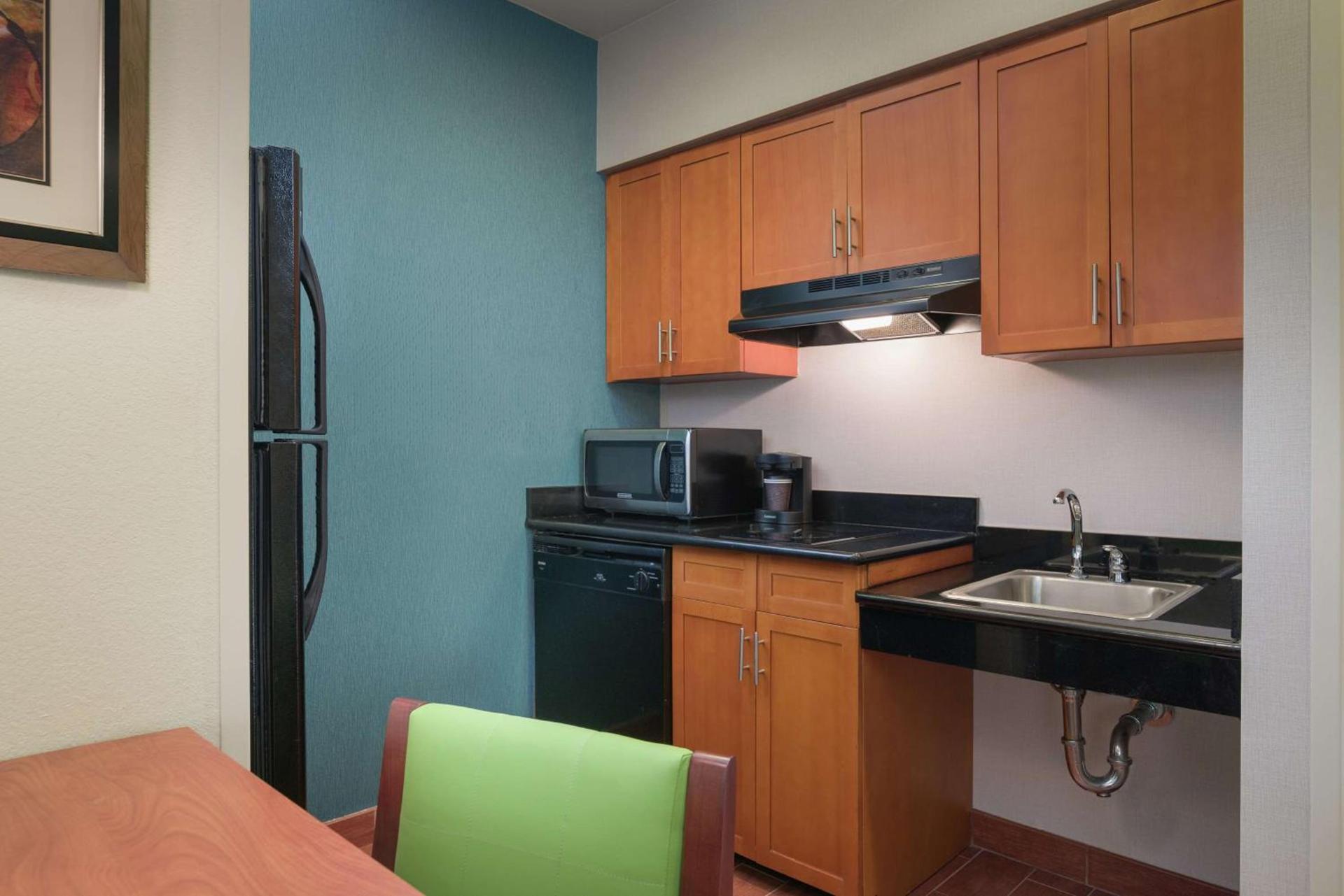 Homewood Suites by Hilton Virginia Beach photo 2