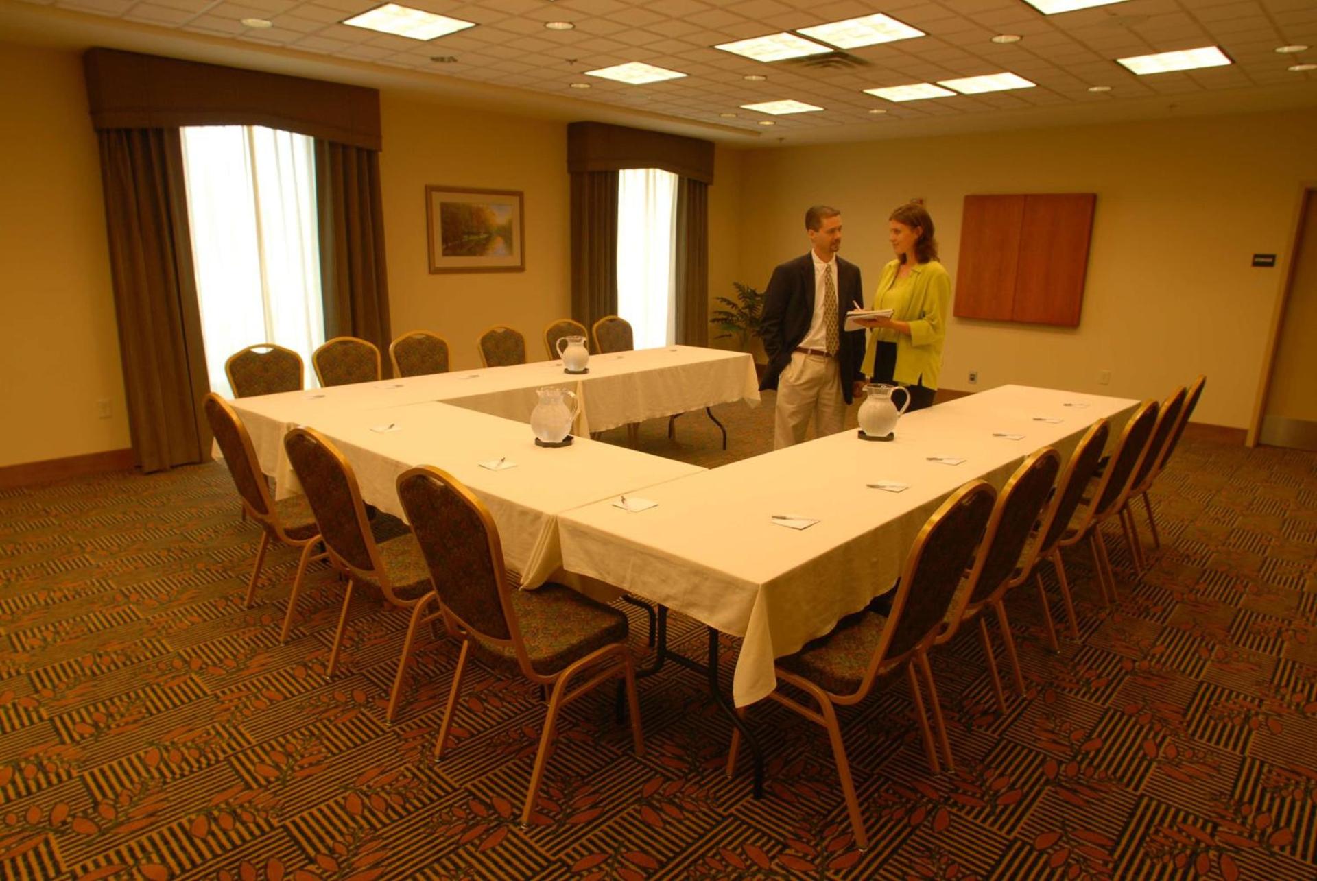 Hampton Inn Gloucester photo 37