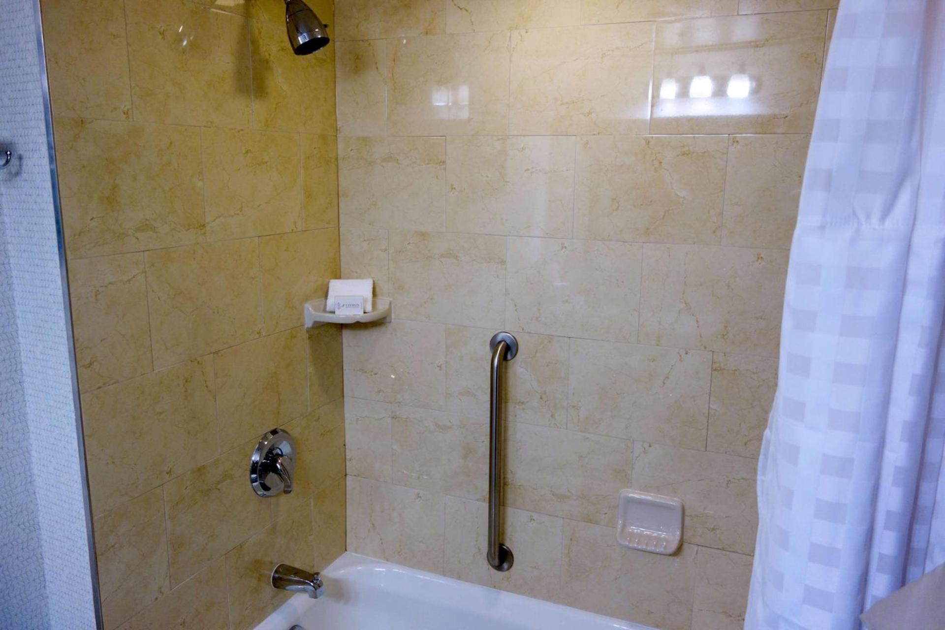 Doubletree by Hilton, Leominster photo 26