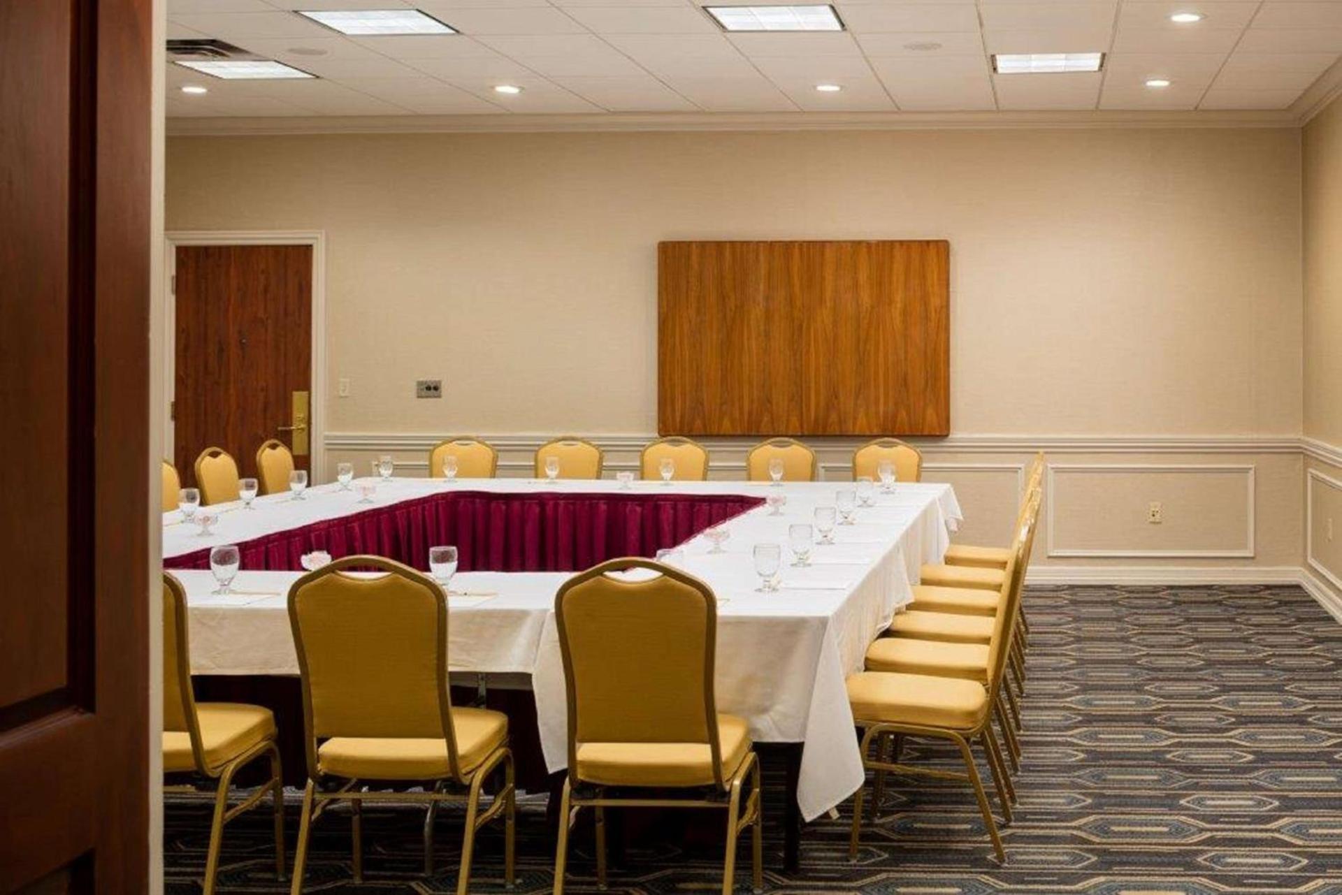 Doubletree by Hilton, Leominster photo 31