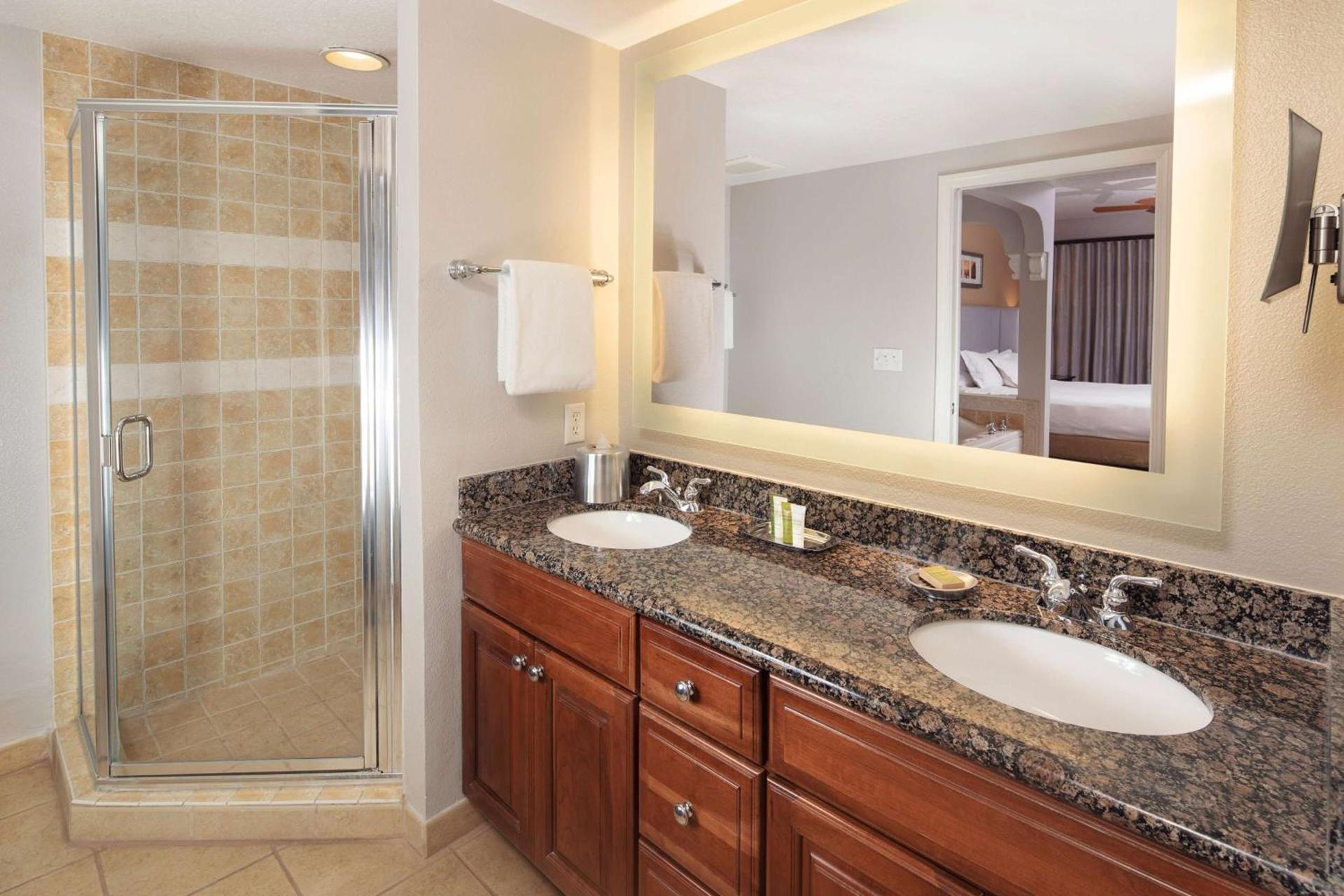 Hilton Grand Vacations Club Tuscany Village Orlando photo 5