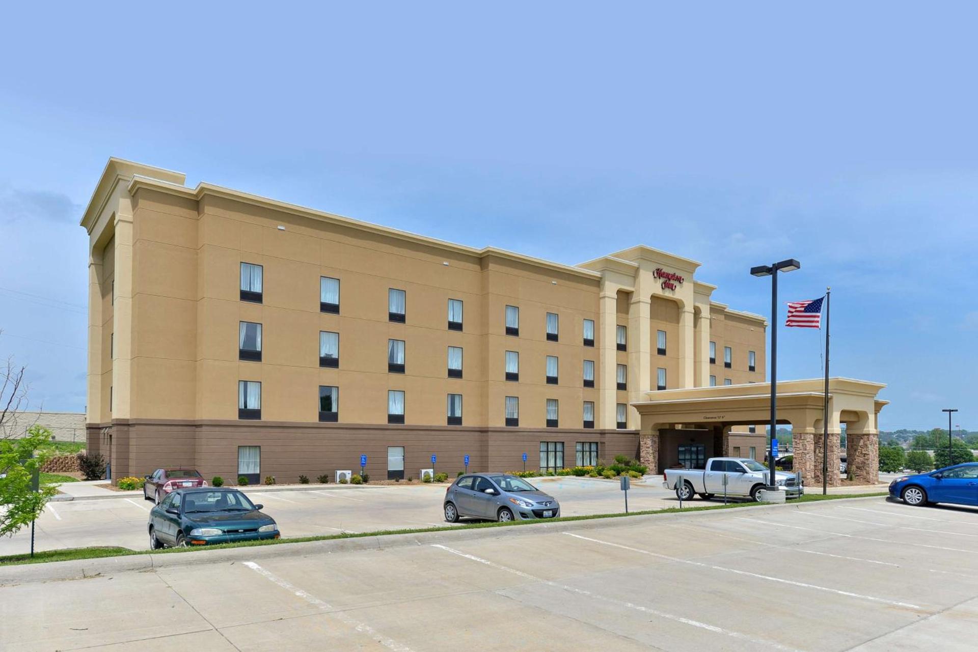 Hampton Inn Ottumwa photo 2