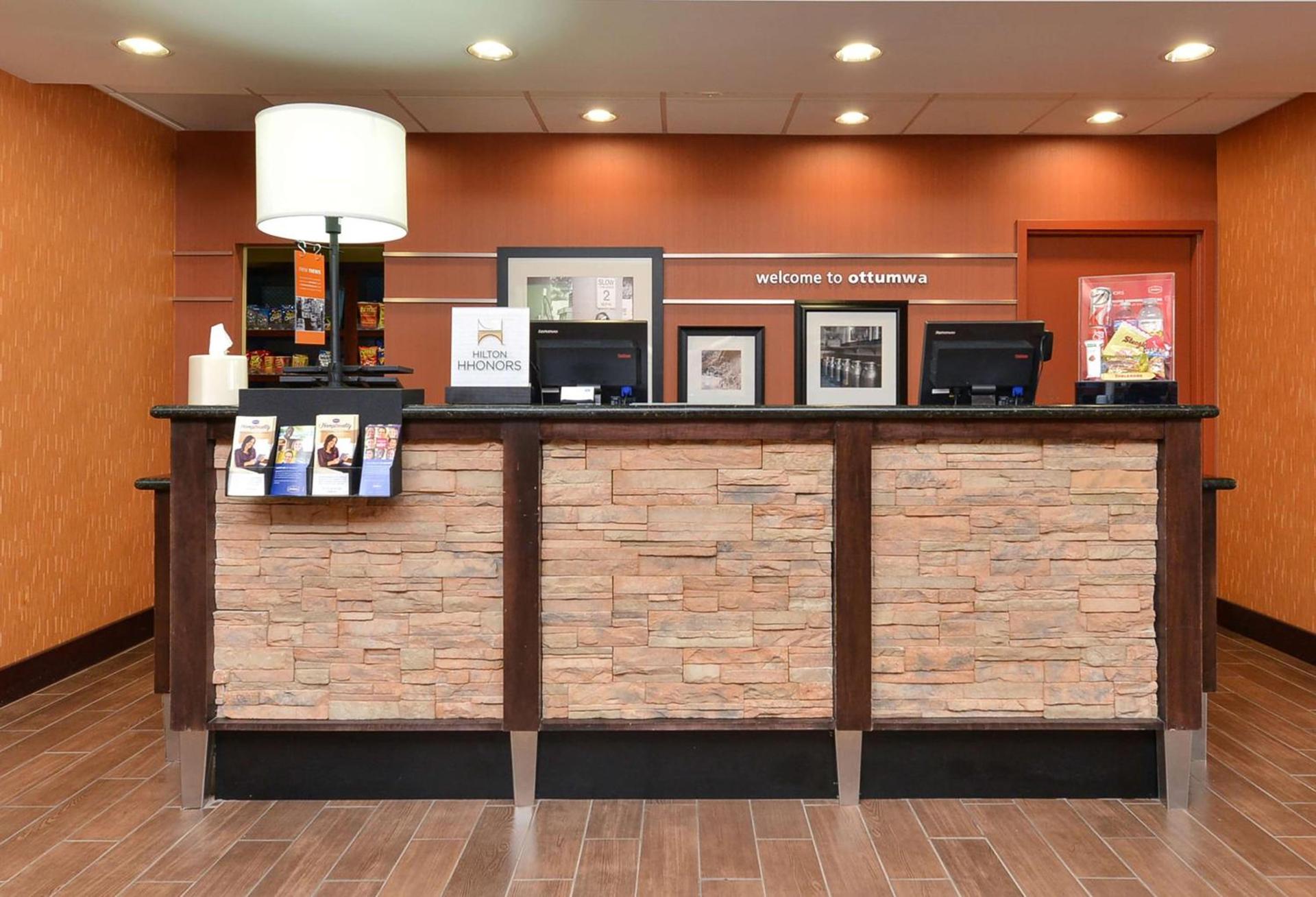 Hampton Inn Ottumwa photo 6