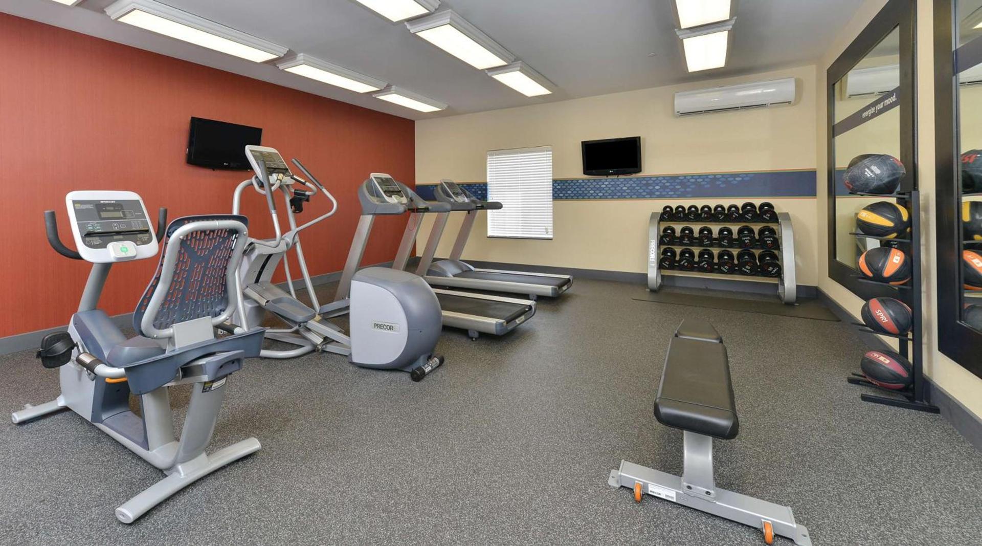 Hampton Inn Ottumwa photo 14
