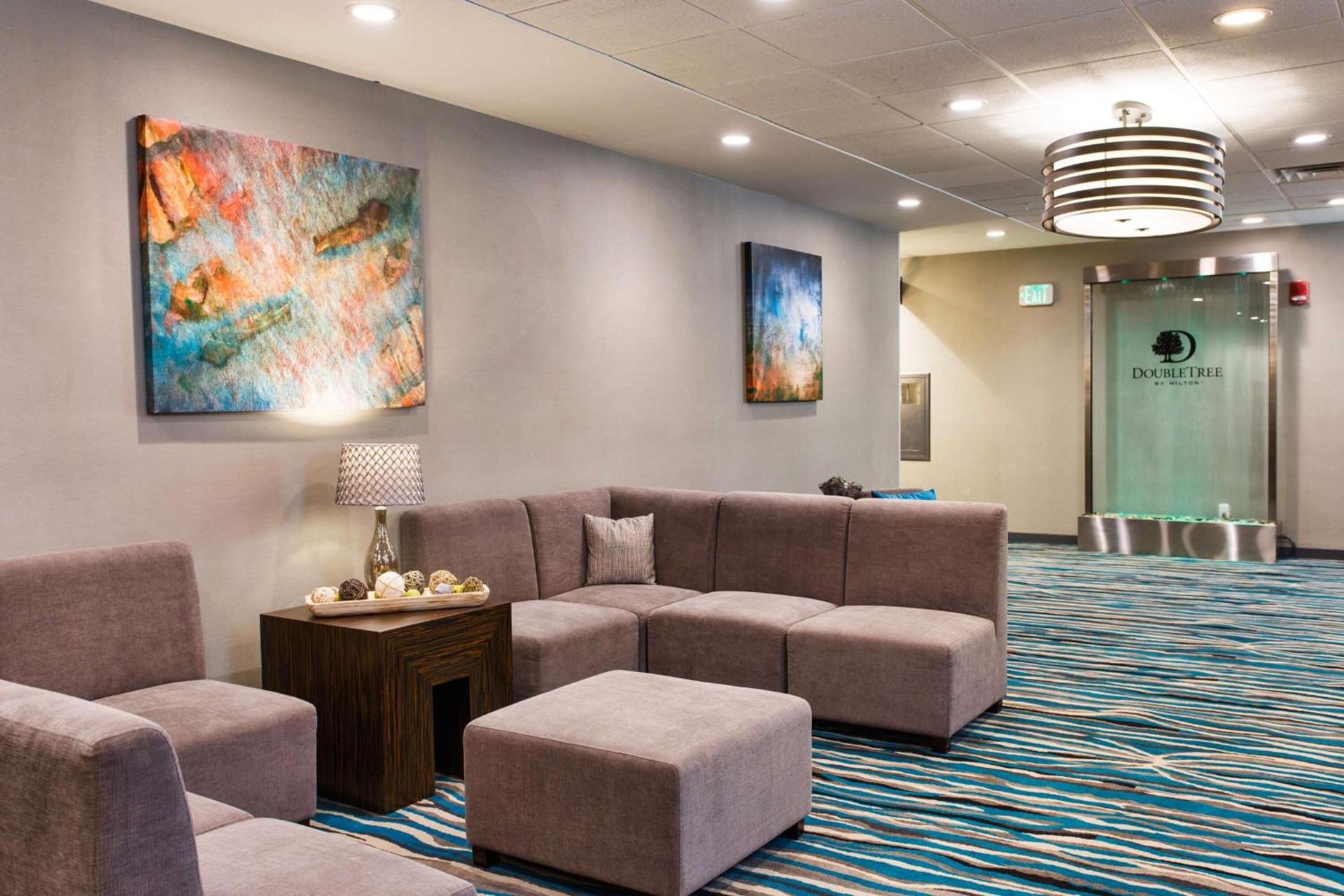 DoubleTree by Hilton Neenah photo 8