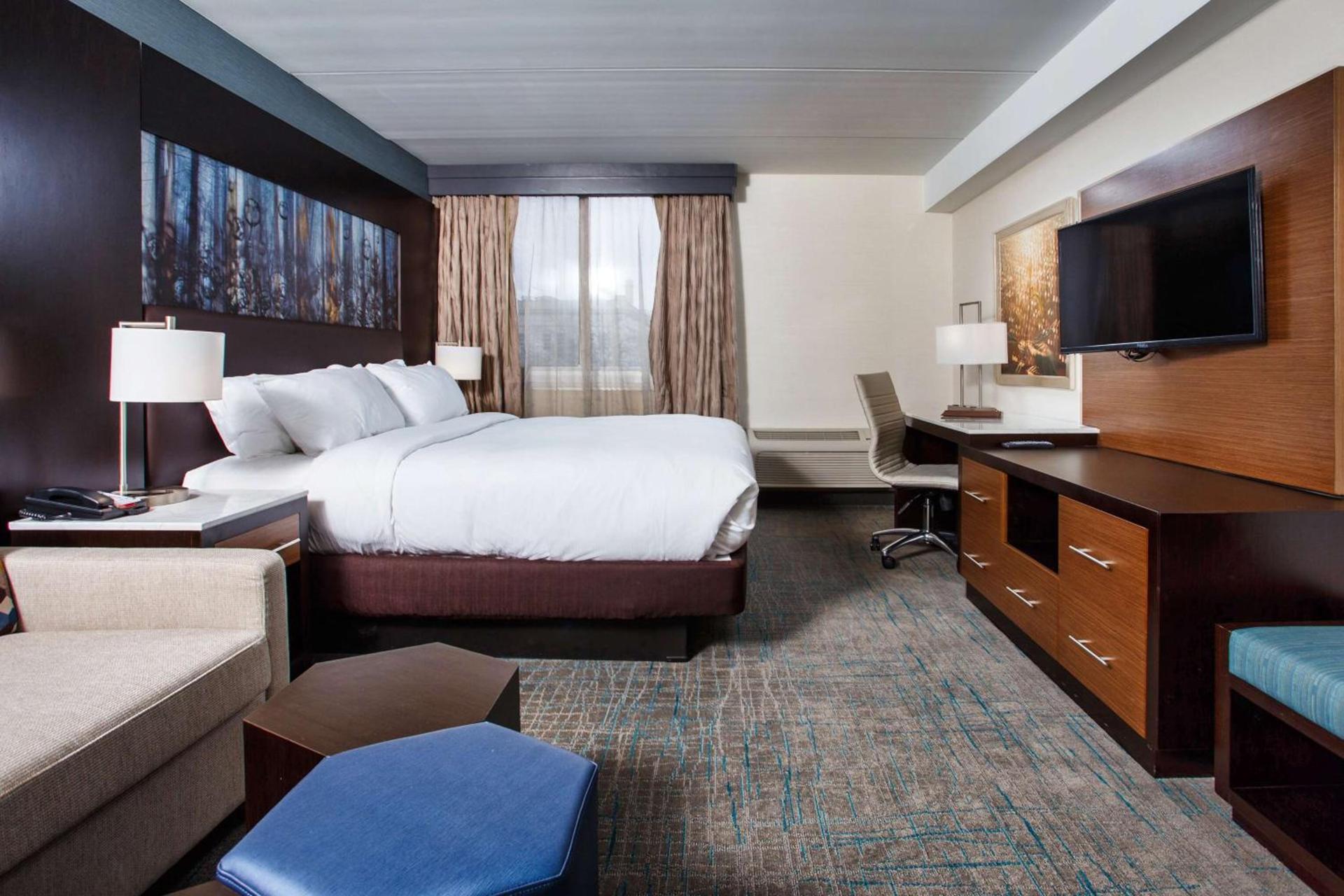 DoubleTree by Hilton Neenah photo 21