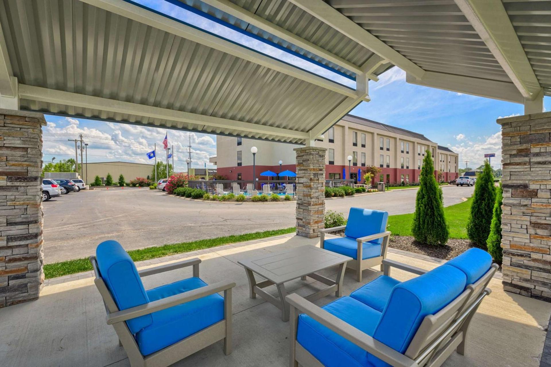 Hampton Inn Owensboro photo 2