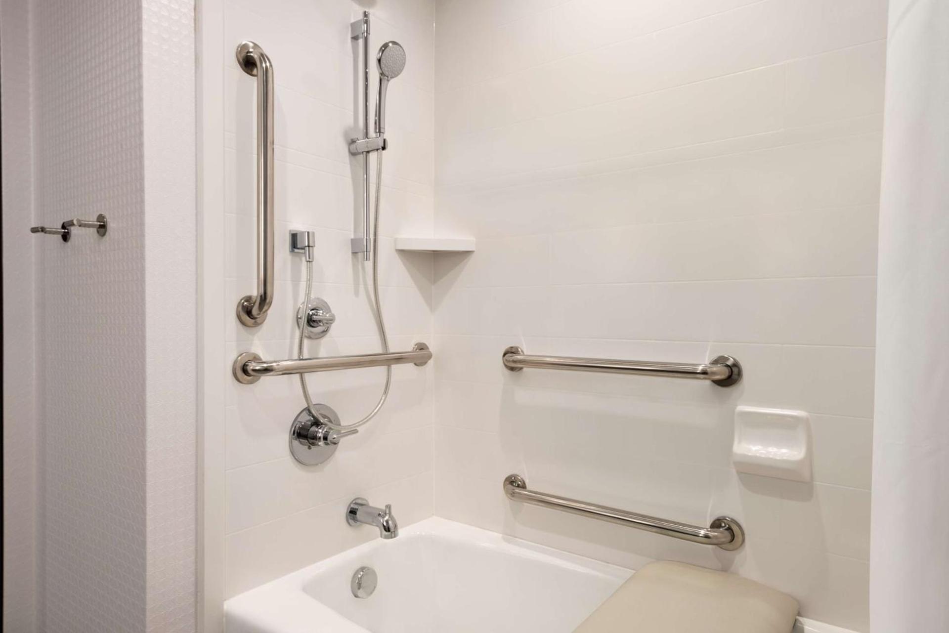 Hampton Inn & Suites Norman-Conference Center Area, Ok photo 16