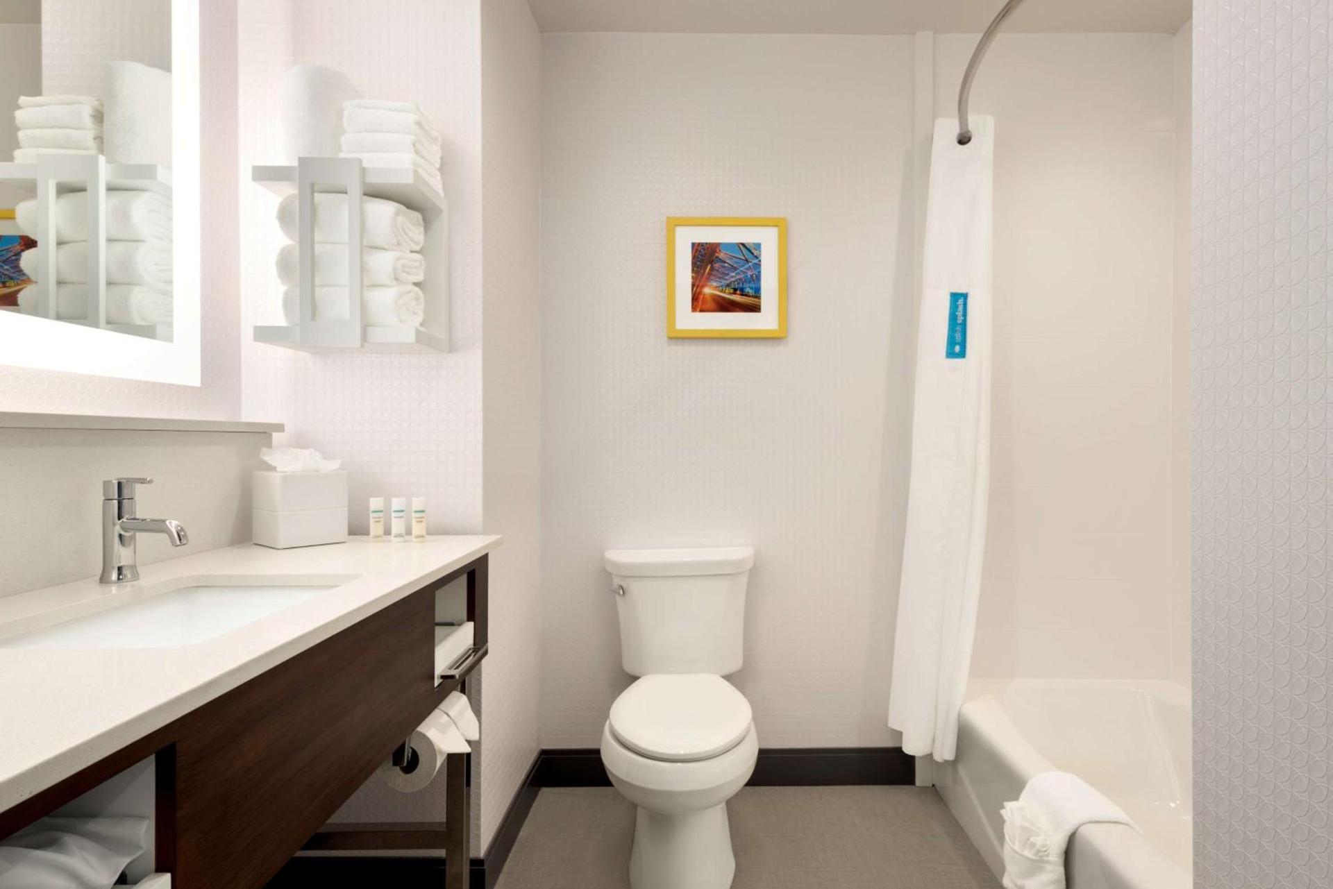 Hampton Inn & Suites Norman-Conference Center Area, Ok photo 21