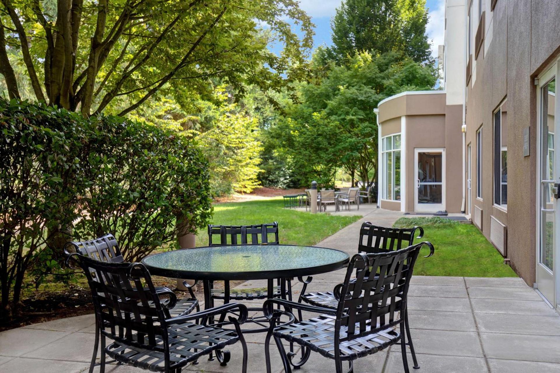 Hilton Garden Inn Portland/Beaverton photo 2