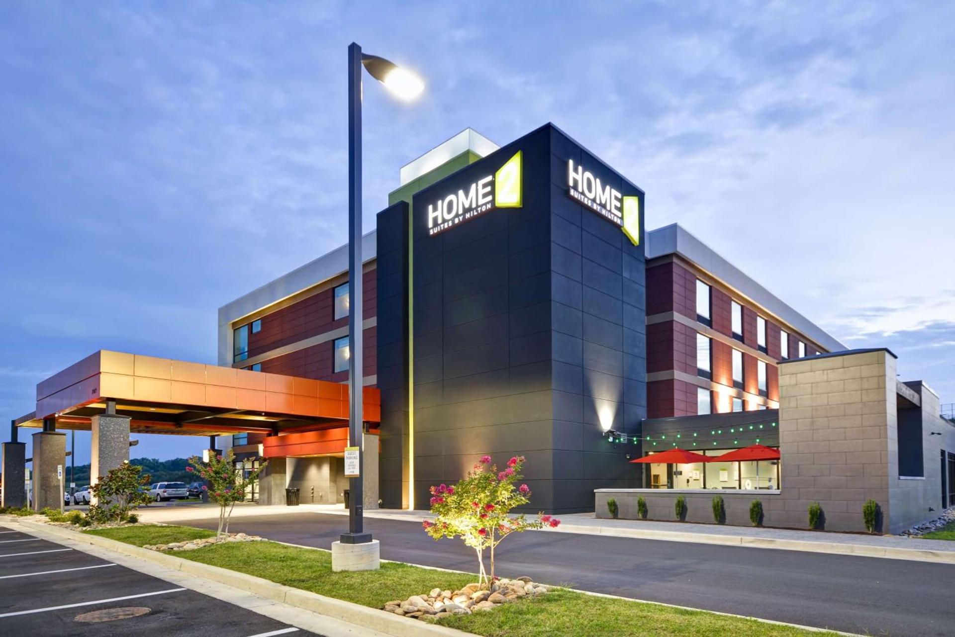 Home2 Suites By Hilton Pigeon Forge photo 2