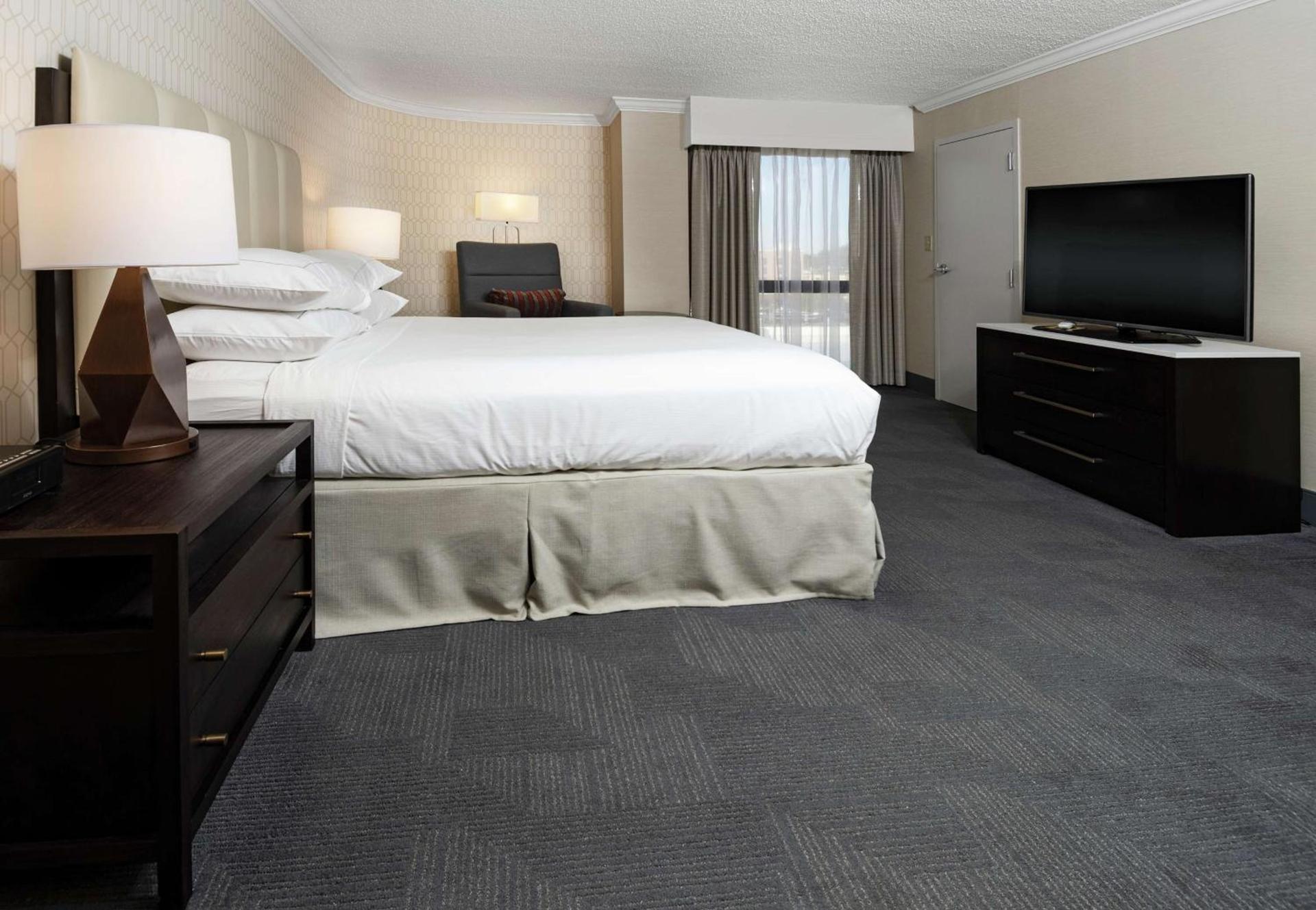 Hilton Greenville photo 44