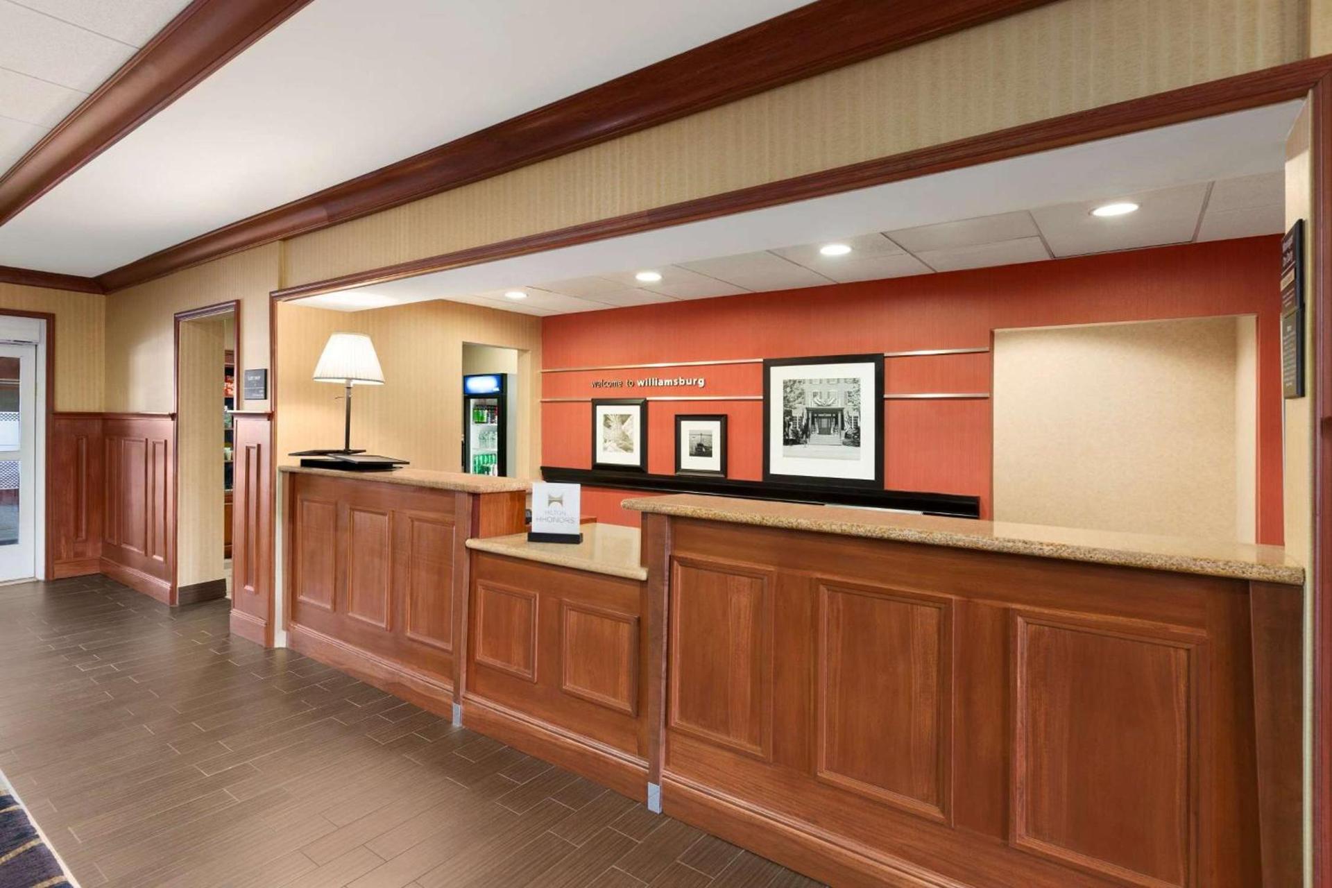 Hampton Inn & Suites Williamsburg Historic District photo 3