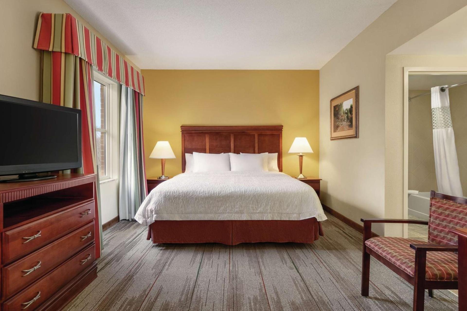Hampton Inn & Suites Williamsburg Historic District photo 36