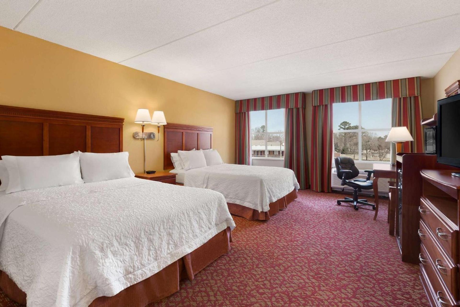 Hampton Inn & Suites Williamsburg Historic District photo 28