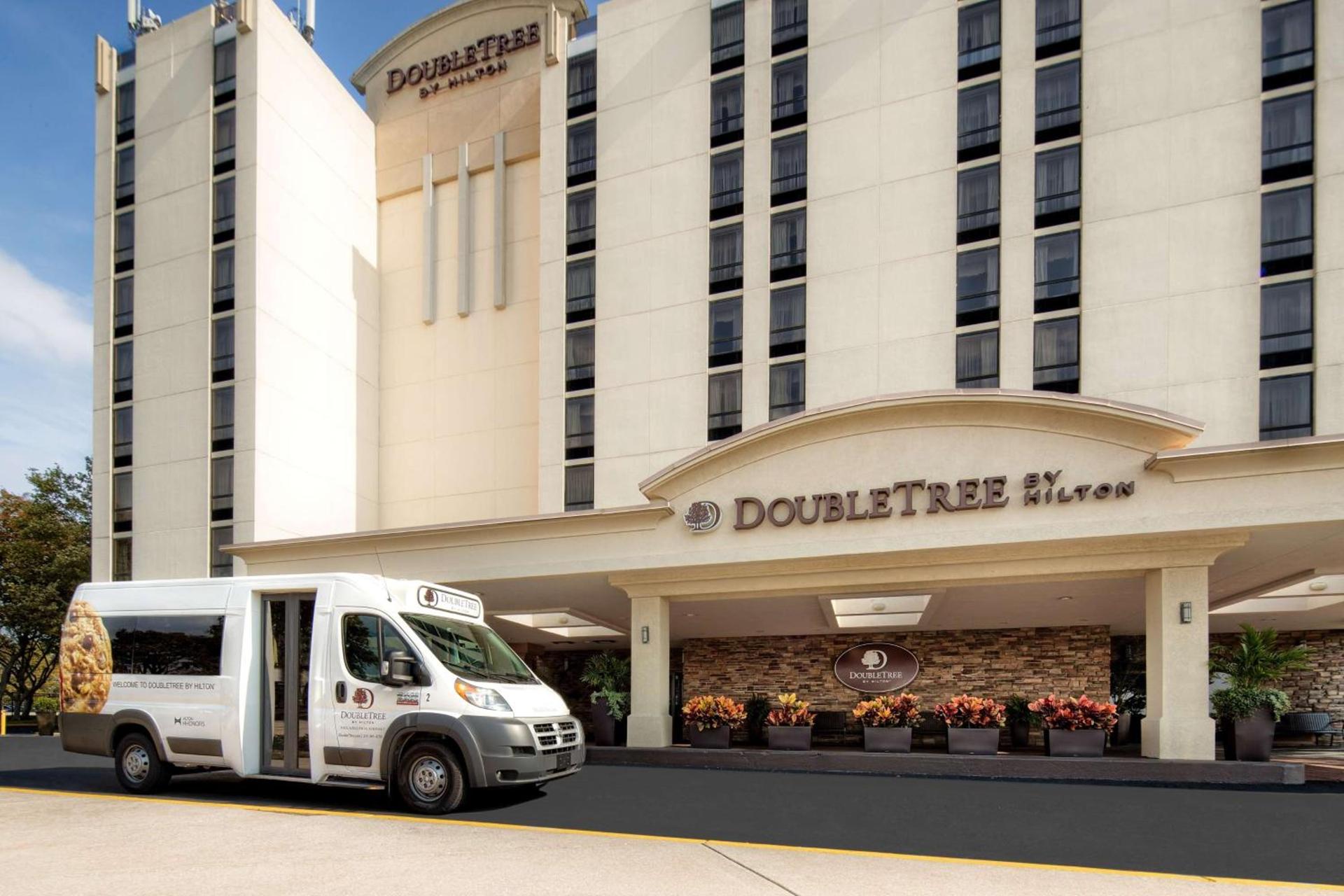 DoubleTree by Hilton Philadelphia Airport photo 3