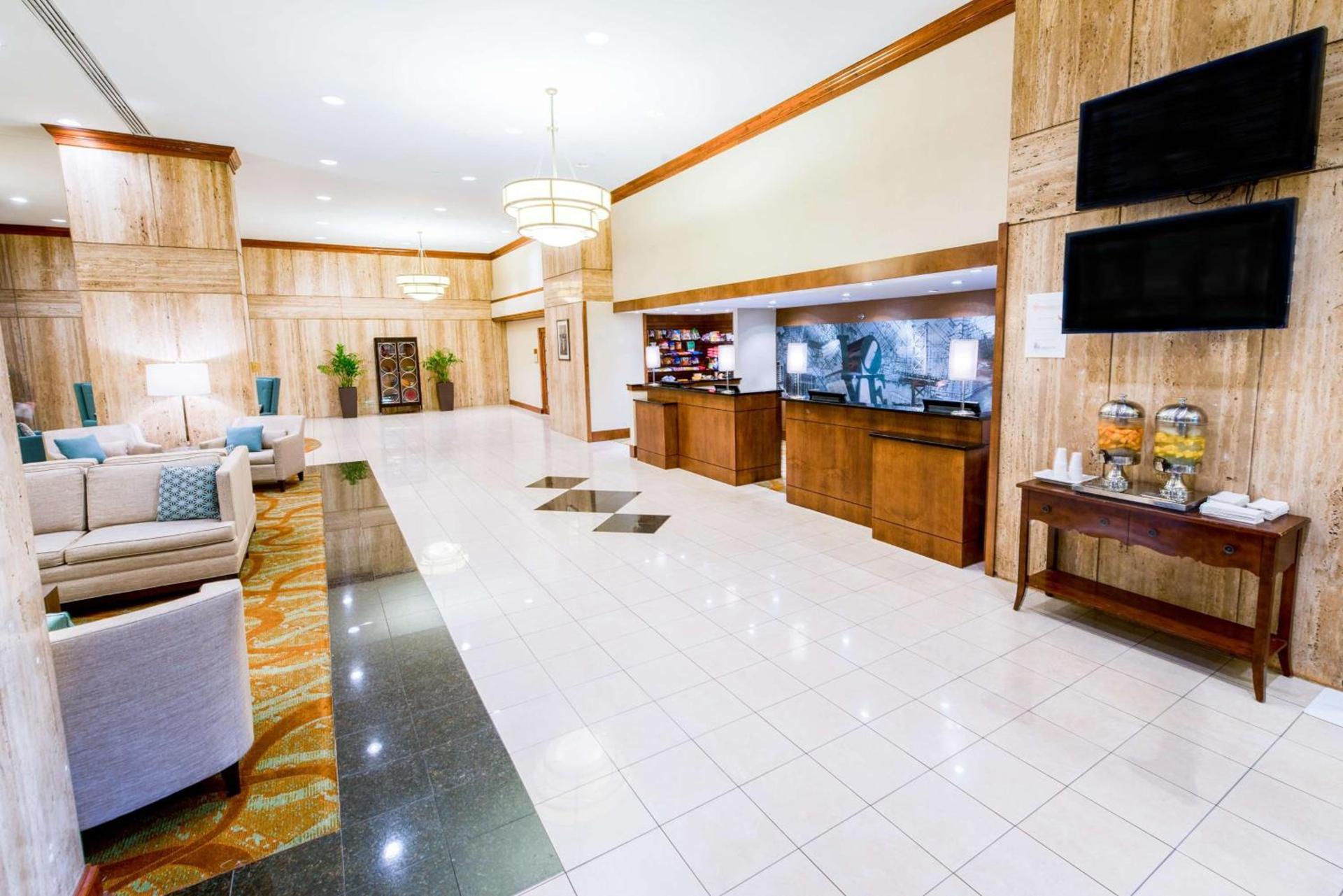 DoubleTree by Hilton Philadelphia Airport photo 5