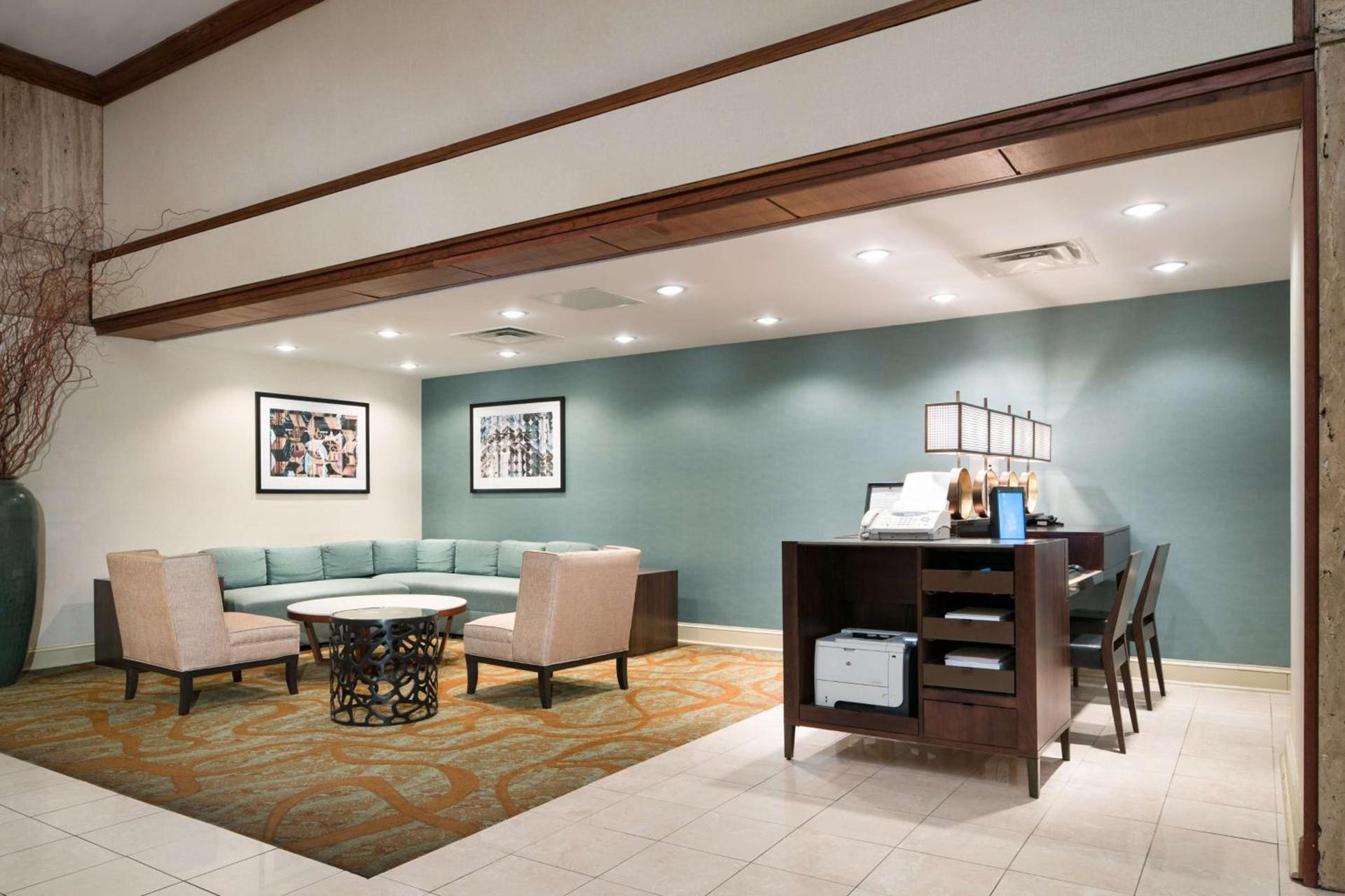 DoubleTree by Hilton Philadelphia Airport photo 10