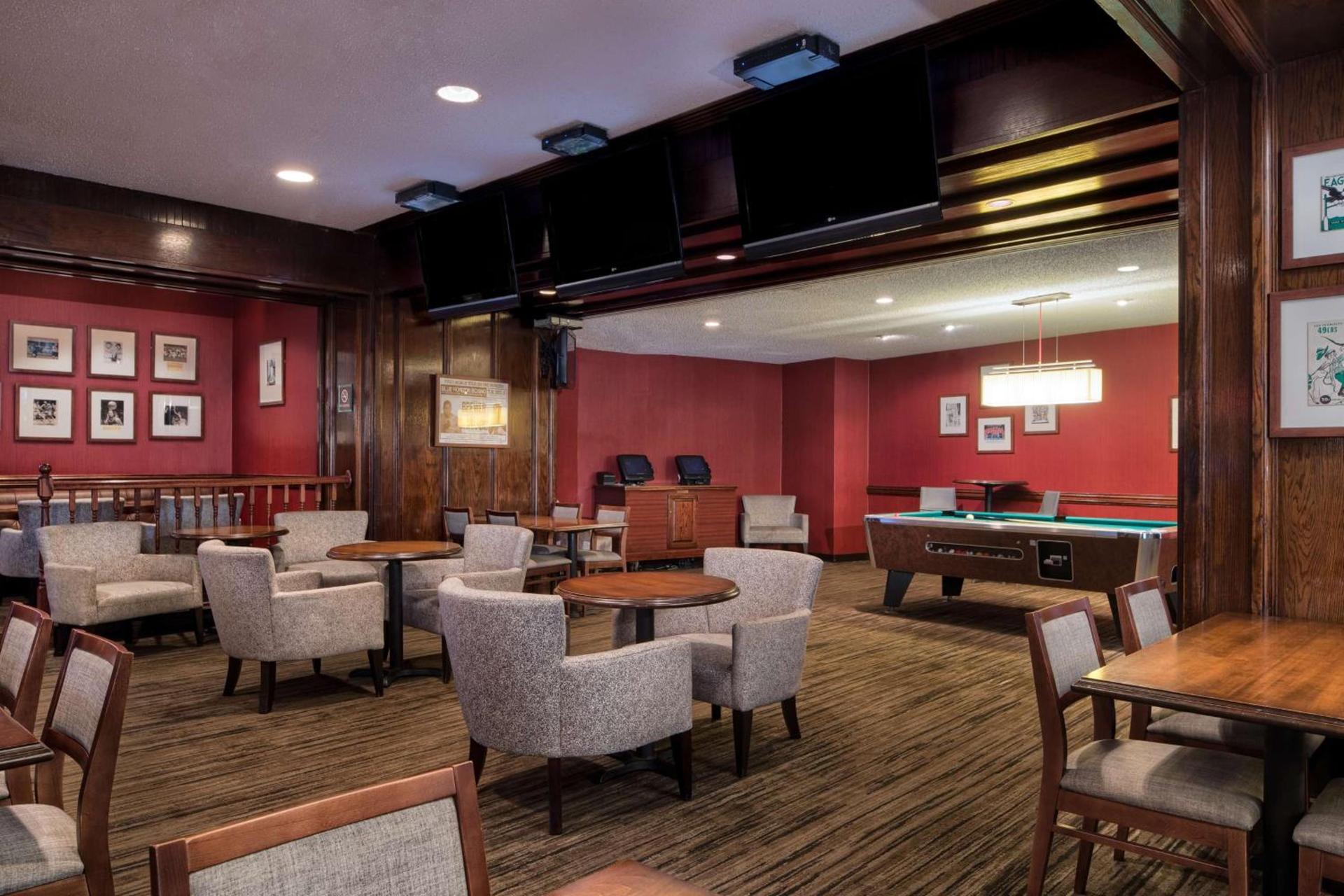 DoubleTree by Hilton Philadelphia Airport photo 11