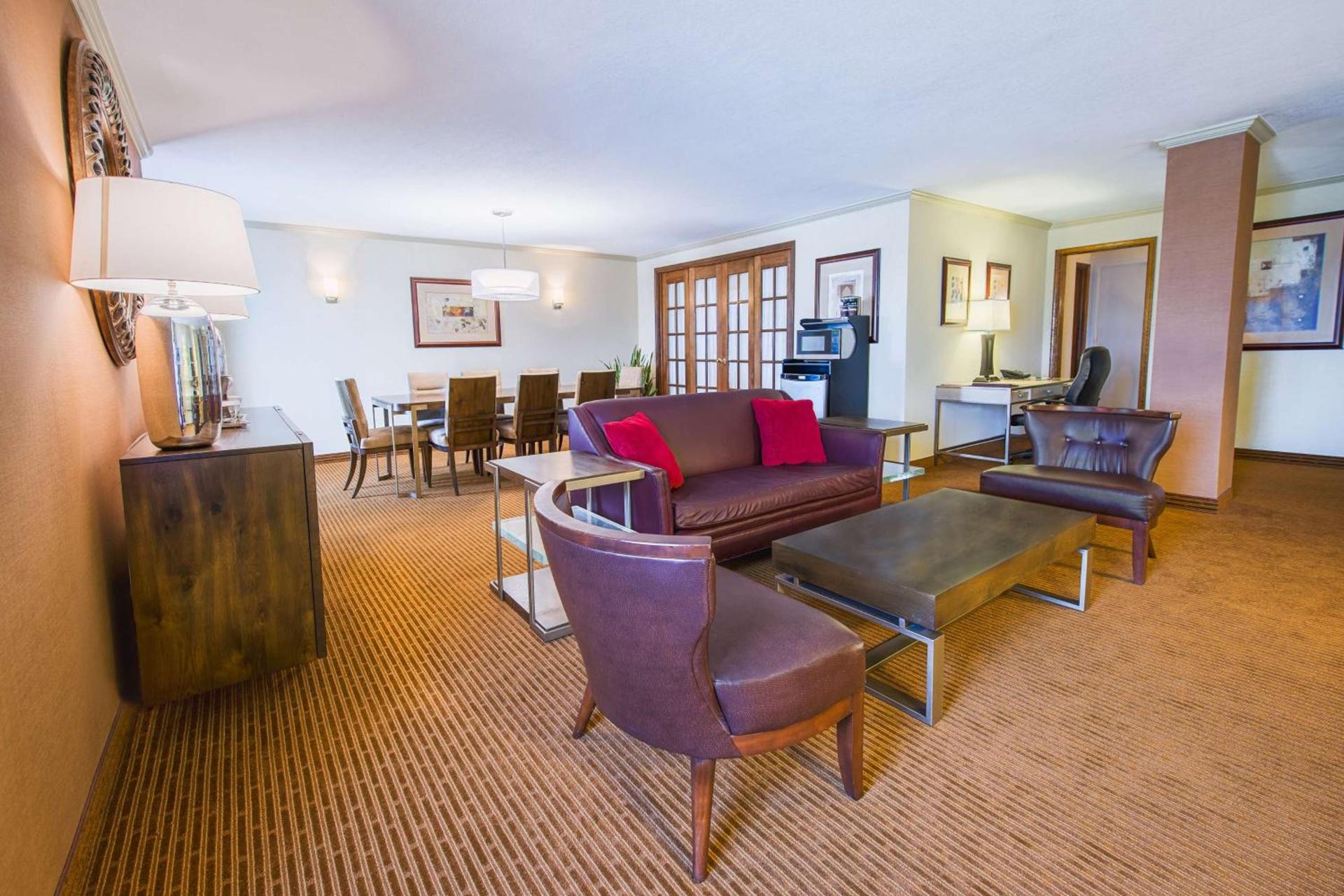 DoubleTree by Hilton Philadelphia Airport photo 21