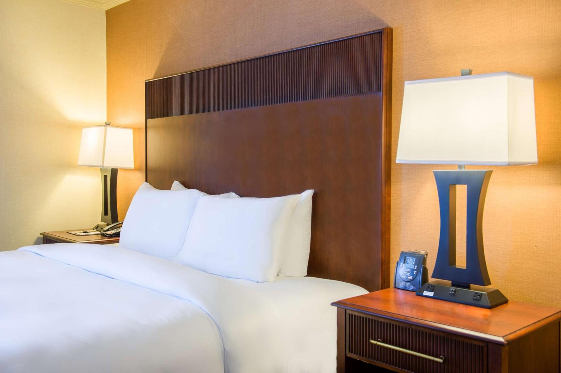 DoubleTree by Hilton Philadelphia Airport photo 22