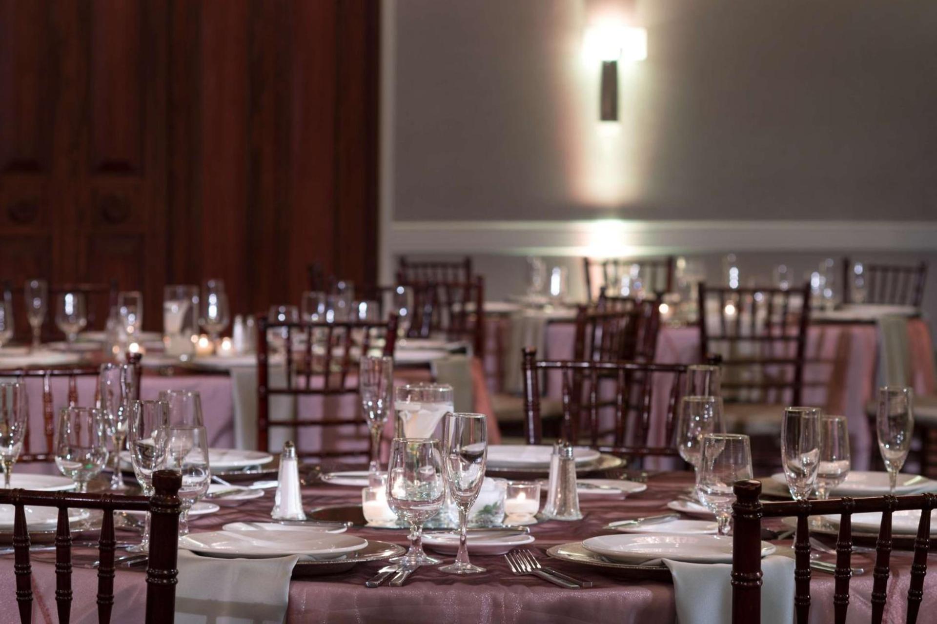 DoubleTree by Hilton Philadelphia Airport photo 28