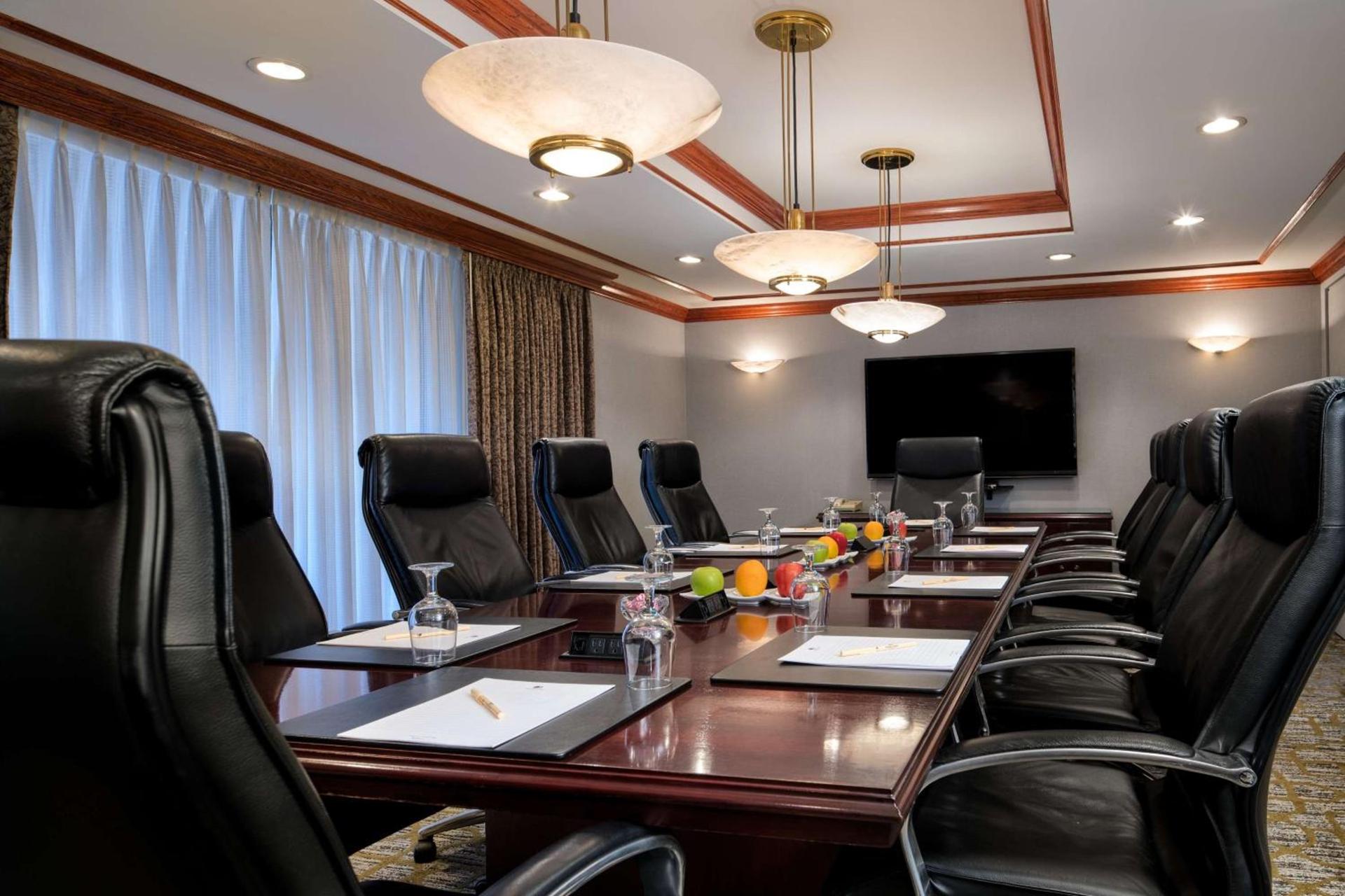 DoubleTree by Hilton Philadelphia Airport photo 30