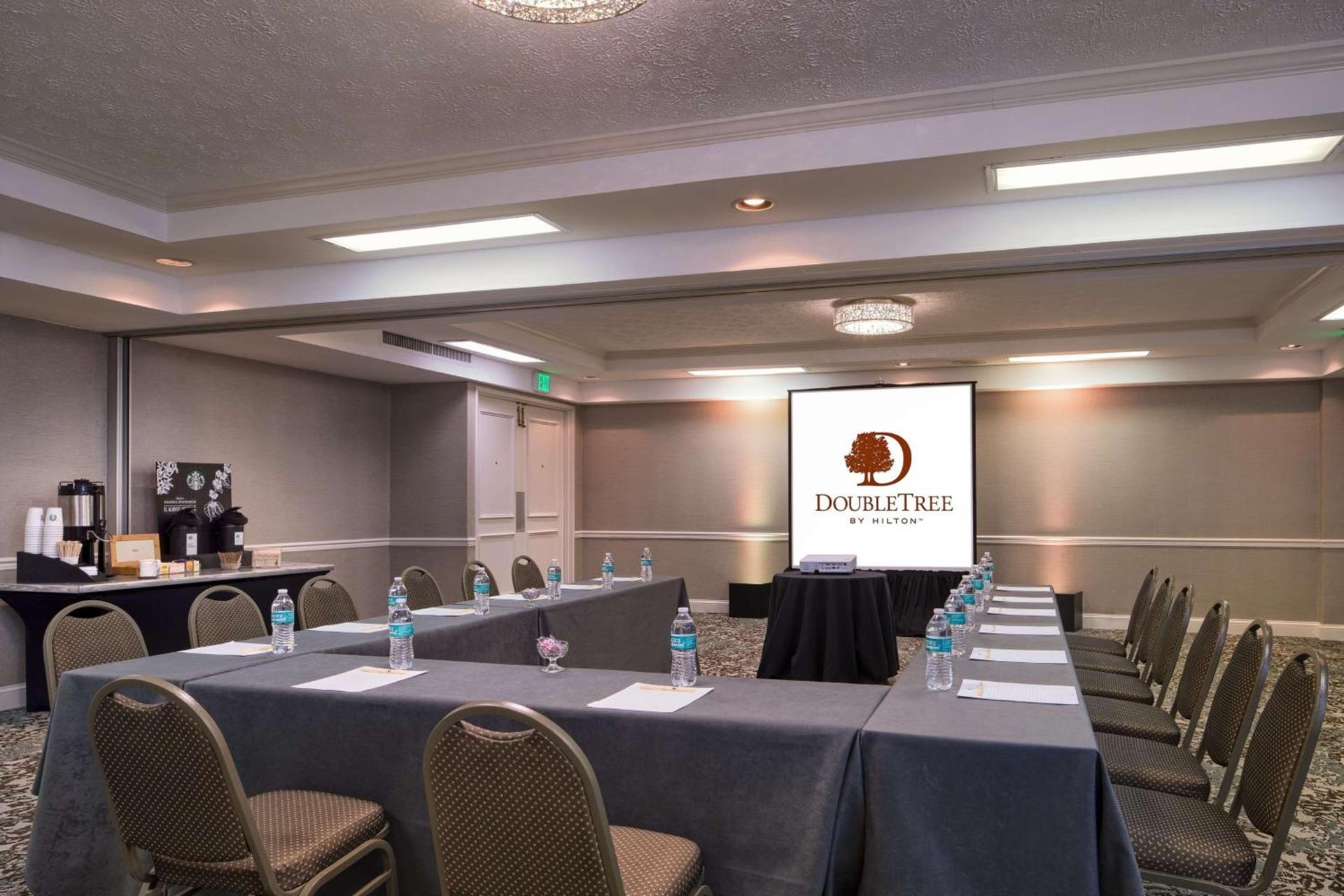 DoubleTree by Hilton Philadelphia Airport photo 37
