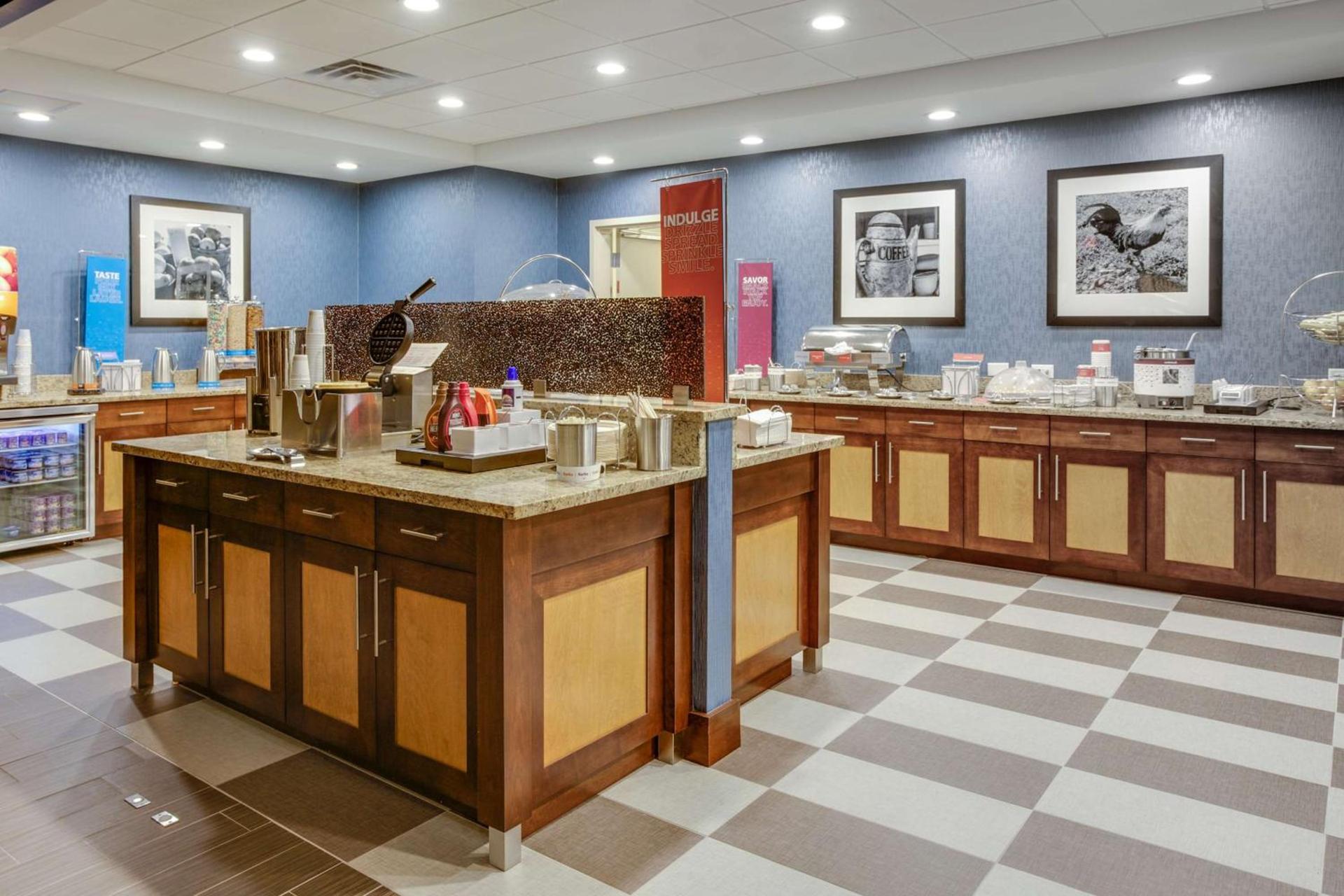 Hampton Inn & Suites Philadelphia/Bensalem photo 13
