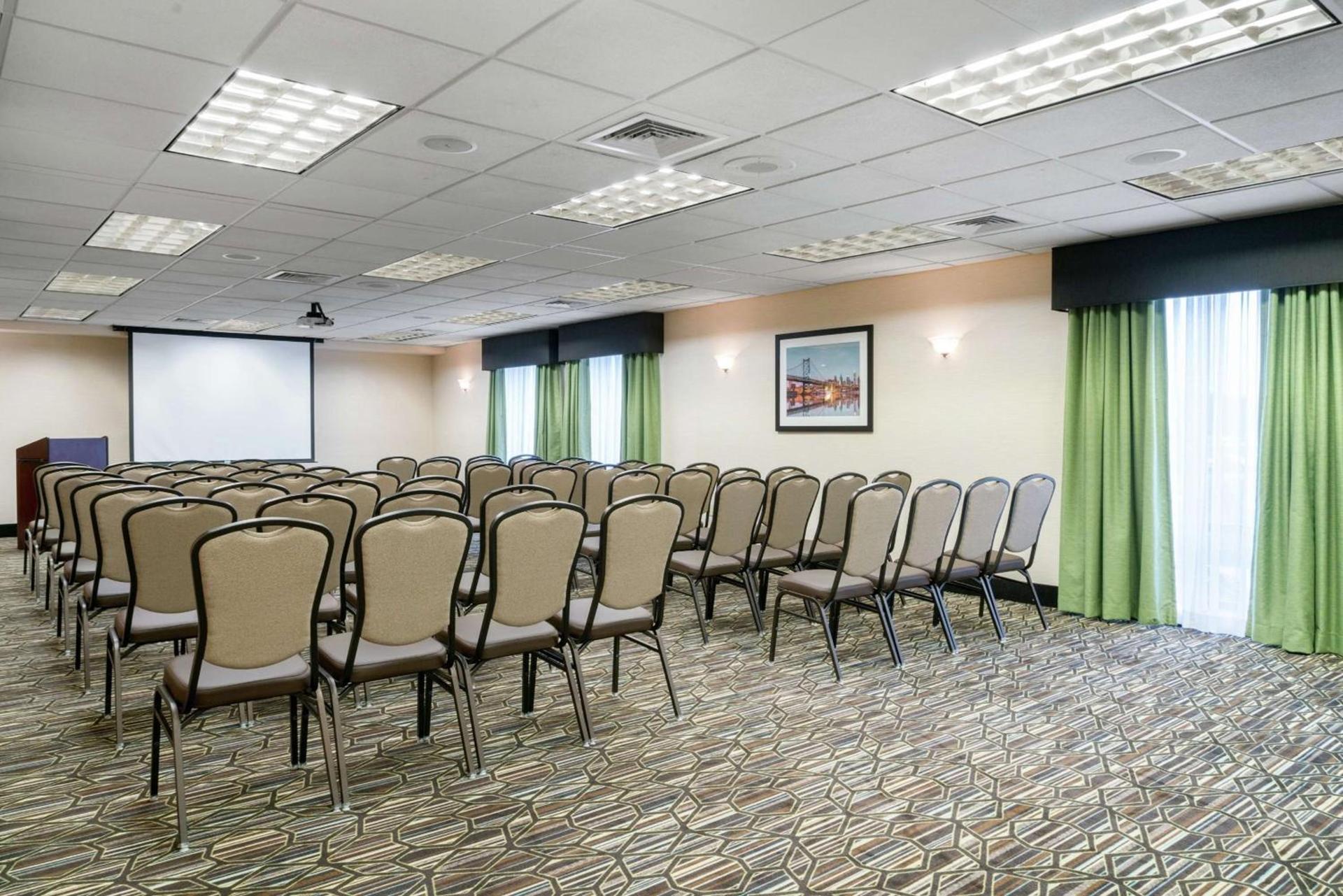 Hampton Inn & Suites Valley Forge/Oaks photo 23