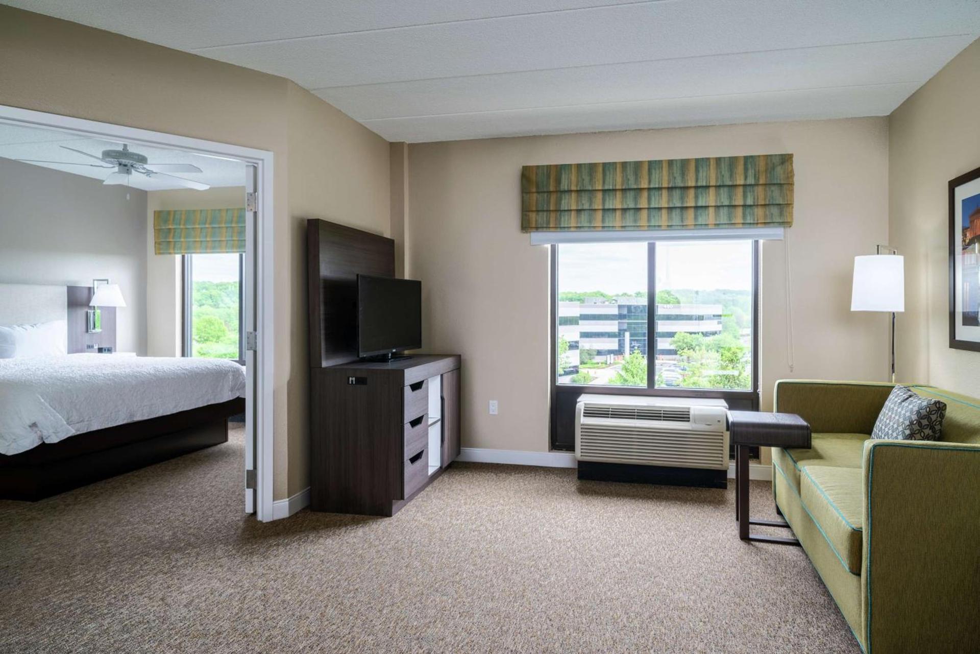 Hampton Inn & Suites Valley Forge/Oaks photo 25