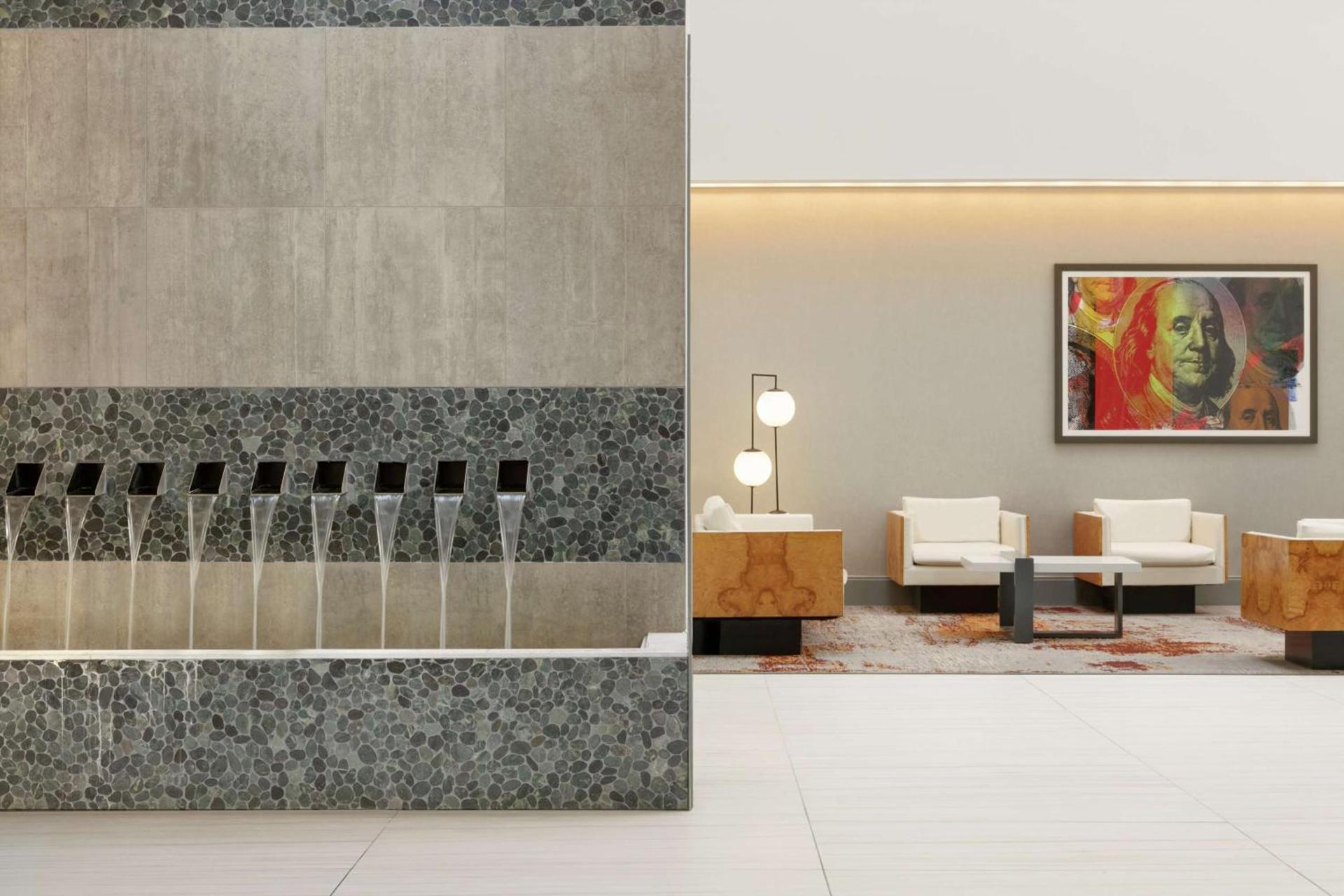 Embassy Suites by Hilton Philadelphia Valley Forge photo 4