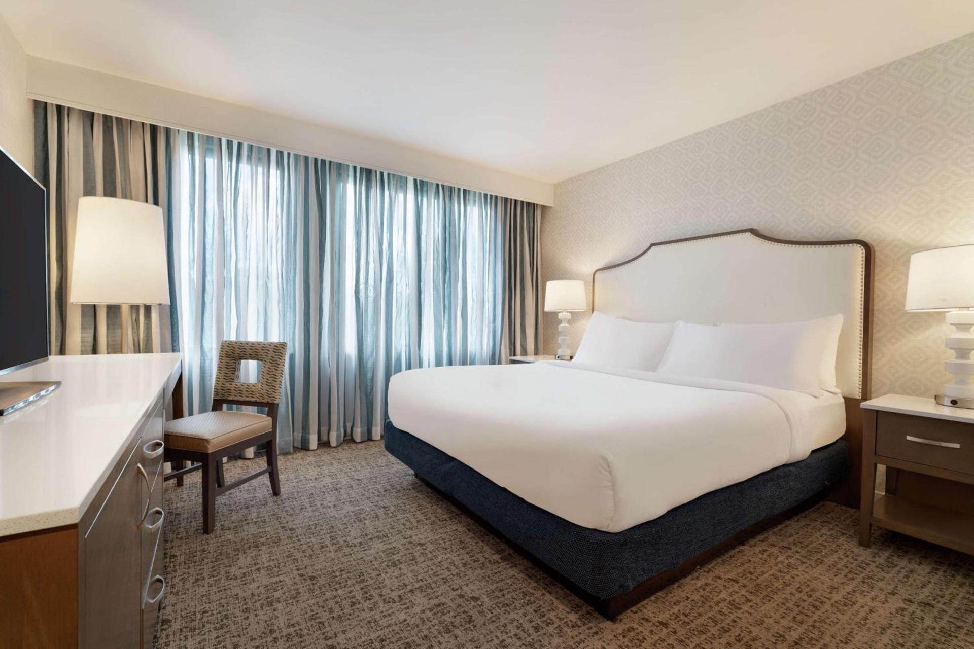 Embassy Suites by Hilton Philadelphia Valley Forge photo 29