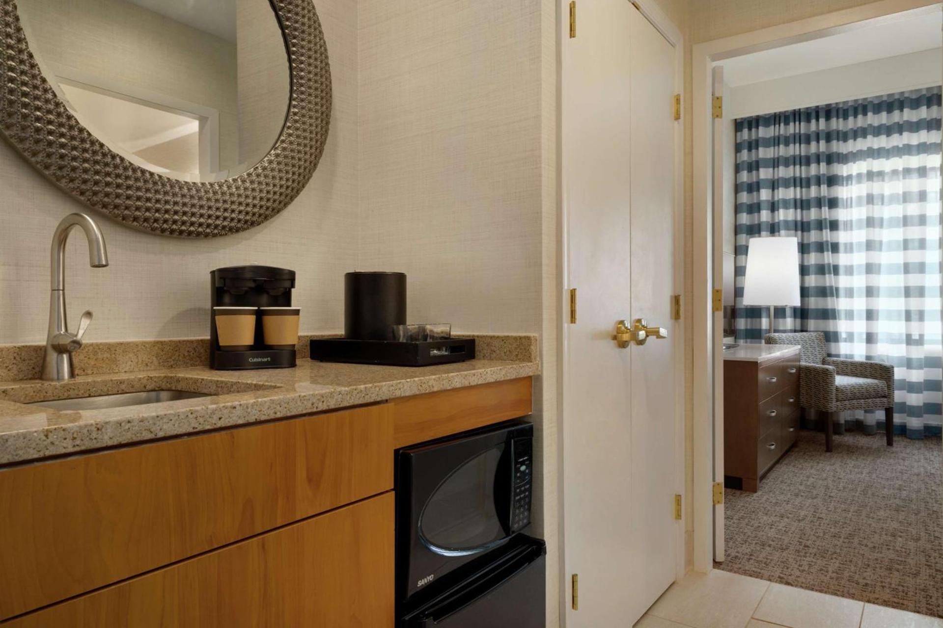 Embassy Suites by Hilton Philadelphia Valley Forge photo 33