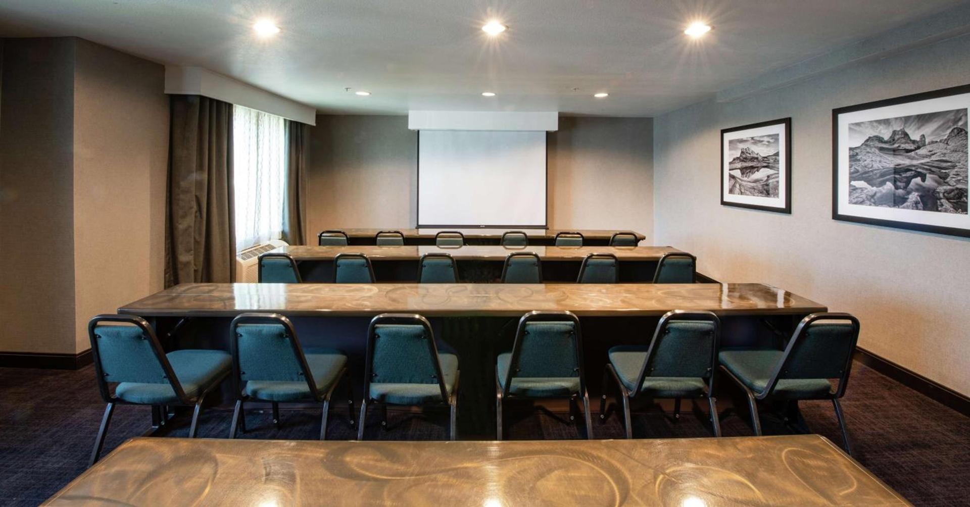 Hampton Inn Phoenix Airport North photo 37