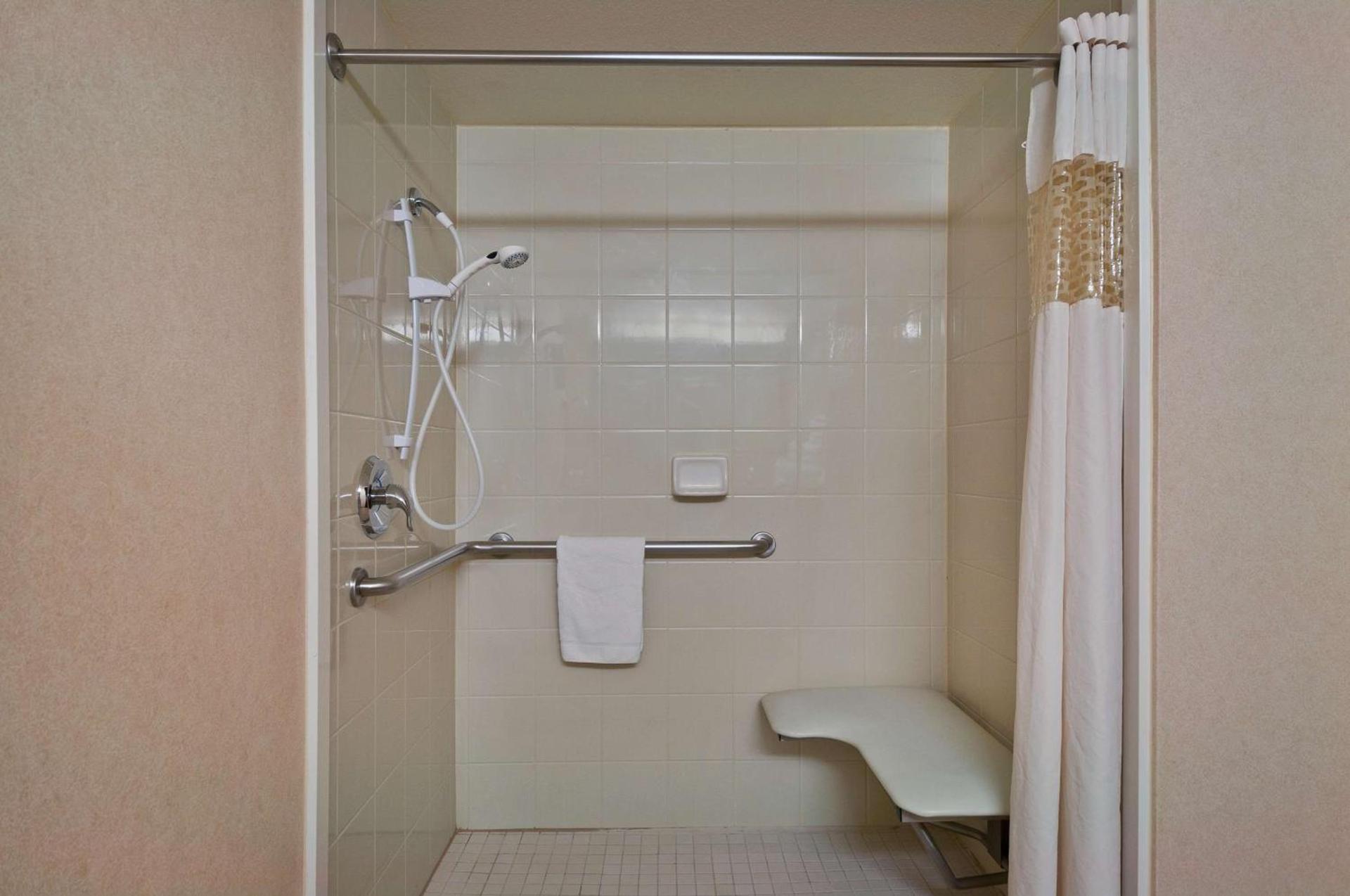 Hampton Inn Phoenix/Anthem photo 22