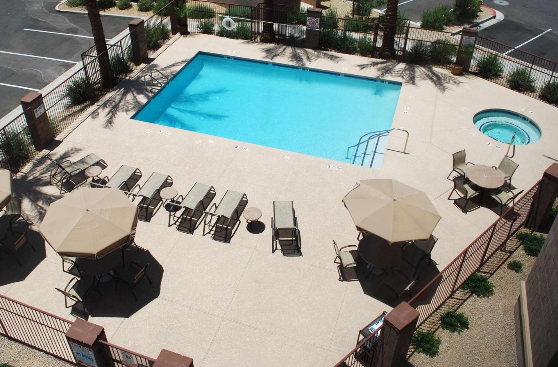 Hampton Inn & Suites Phoenix/Gilbert photo 15