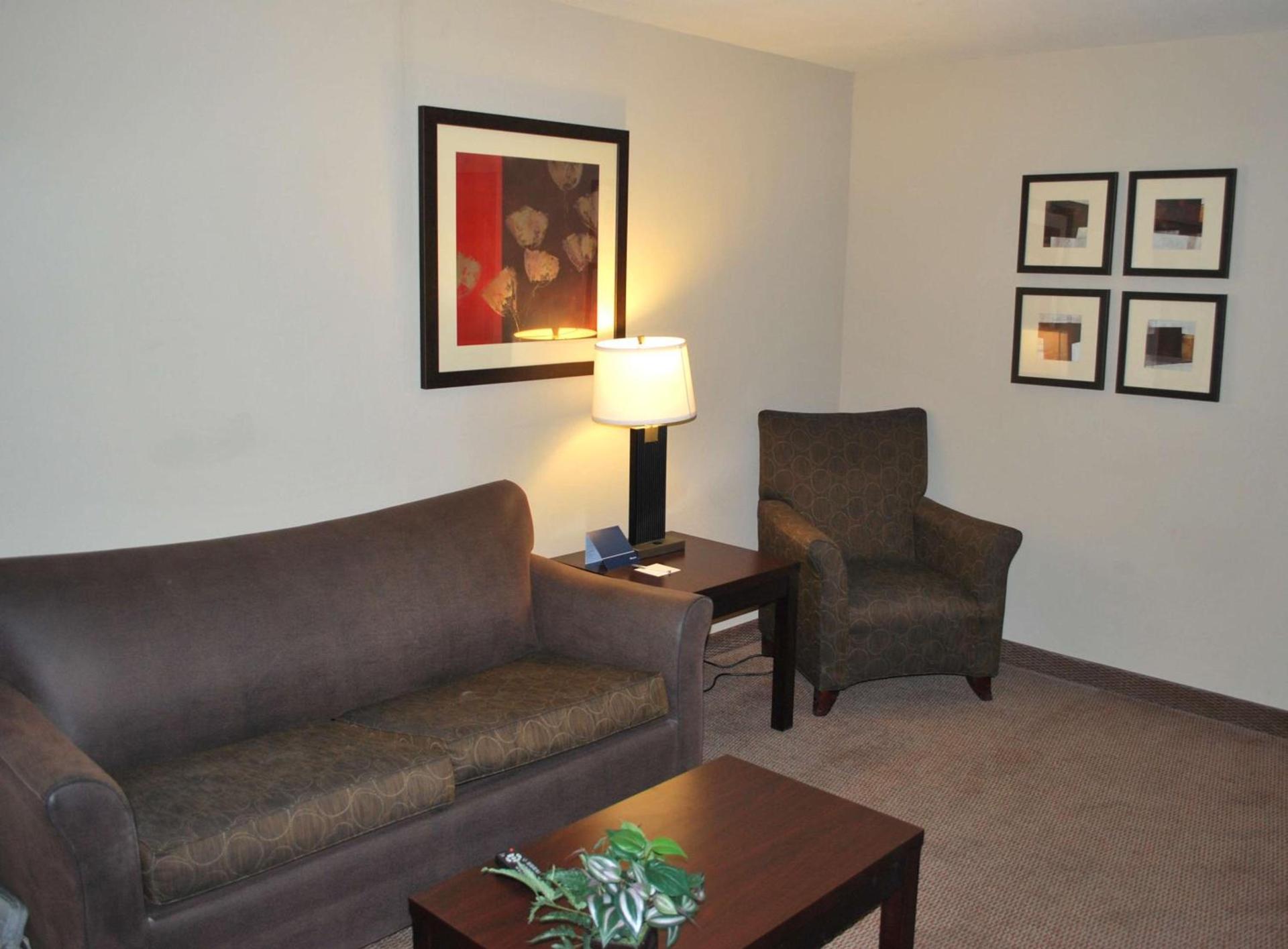 Hampton Inn & Suites Phoenix/Gilbert photo 62