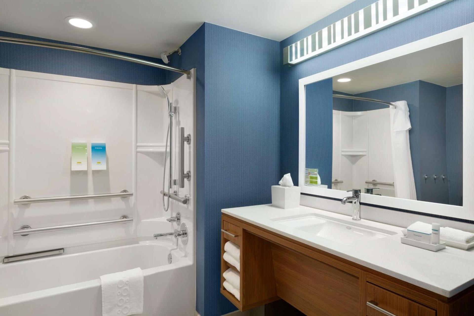 Home2 Suites By Hilton Glendale Westgate photo 12