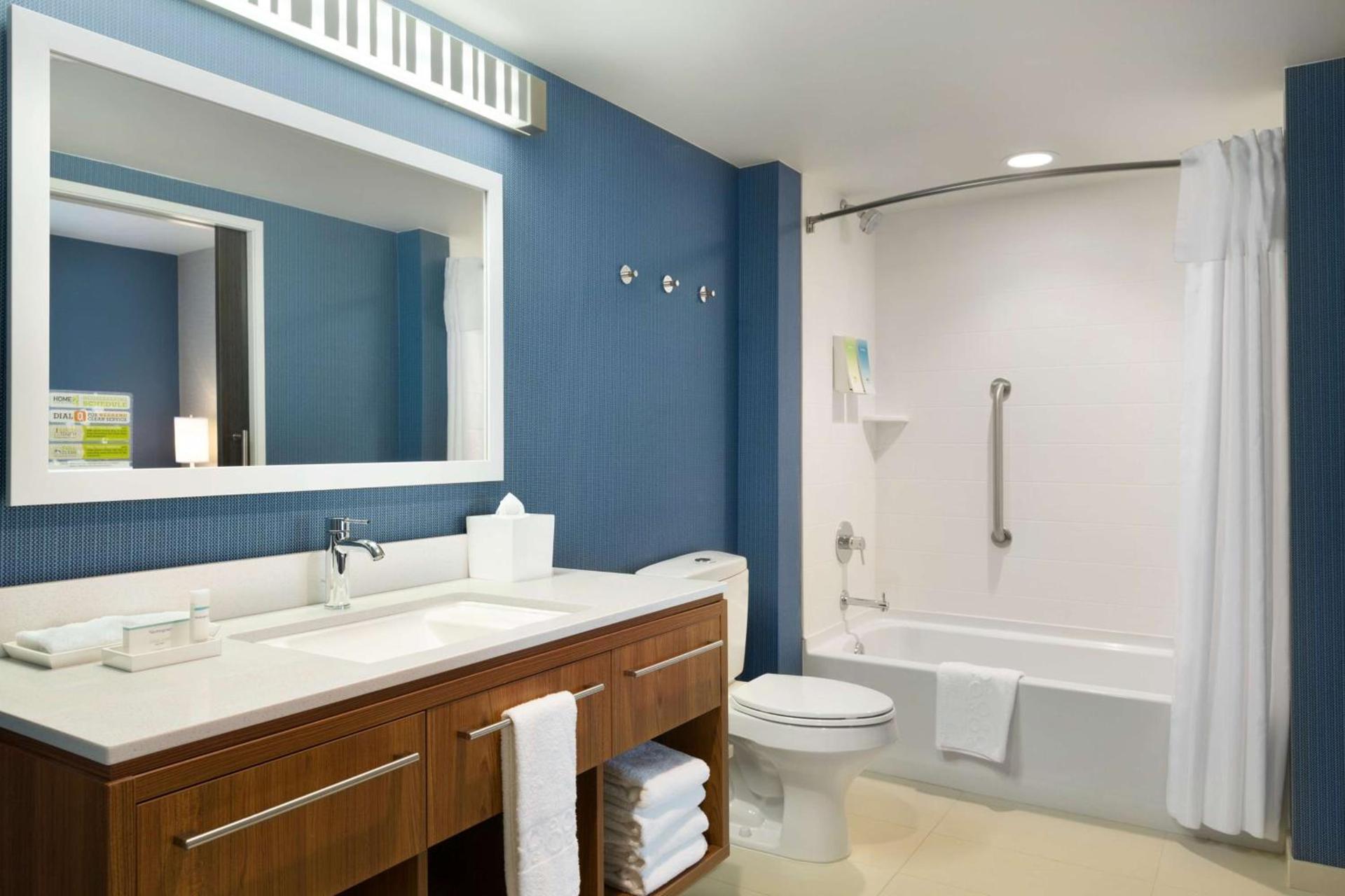 Home2 Suites By Hilton Glendale Westgate photo 17