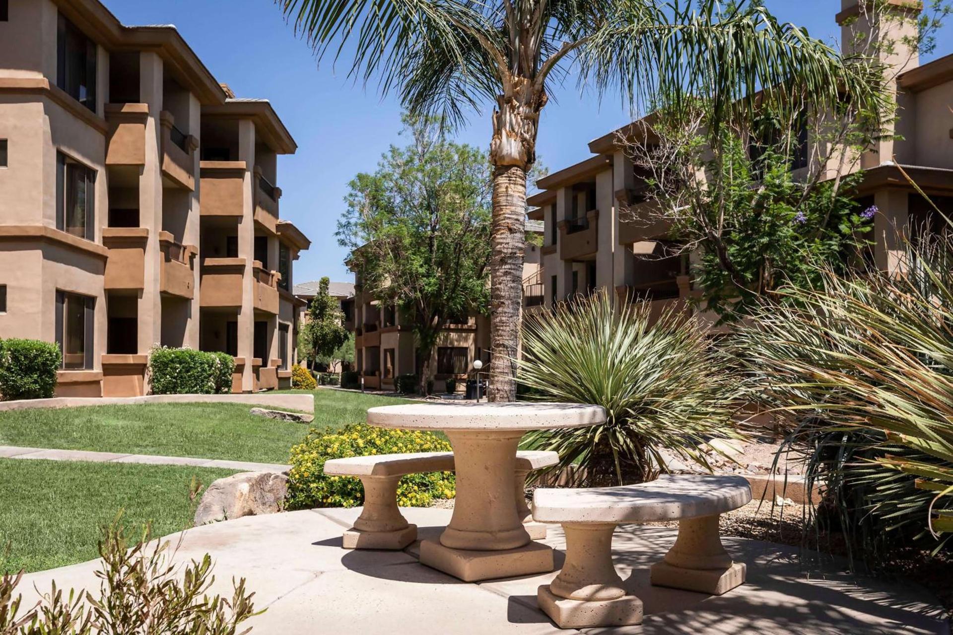 Hilton Vacation Club Scottsdale Links Resort photo 8