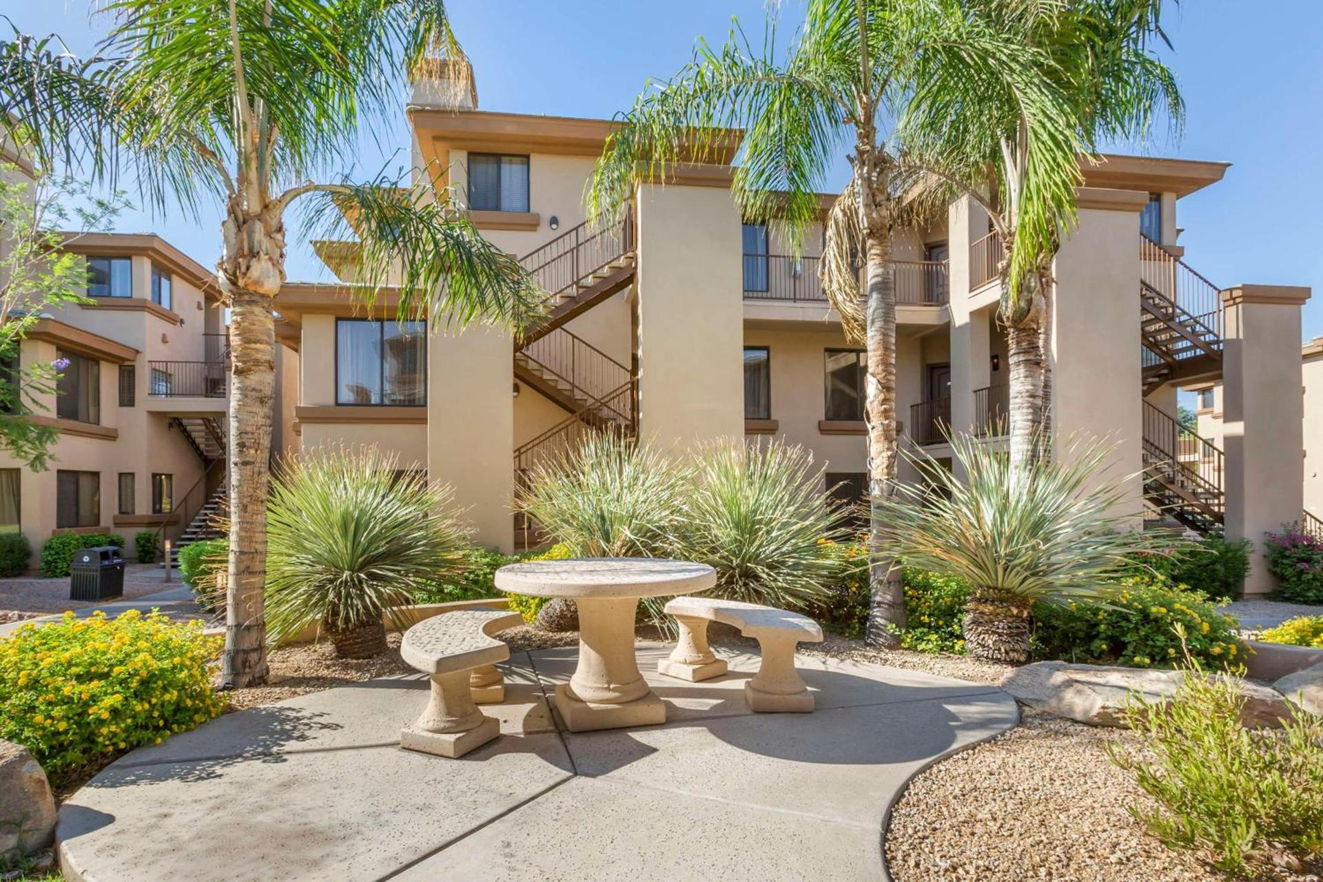 Hilton Vacation Club Scottsdale Links Resort photo 11