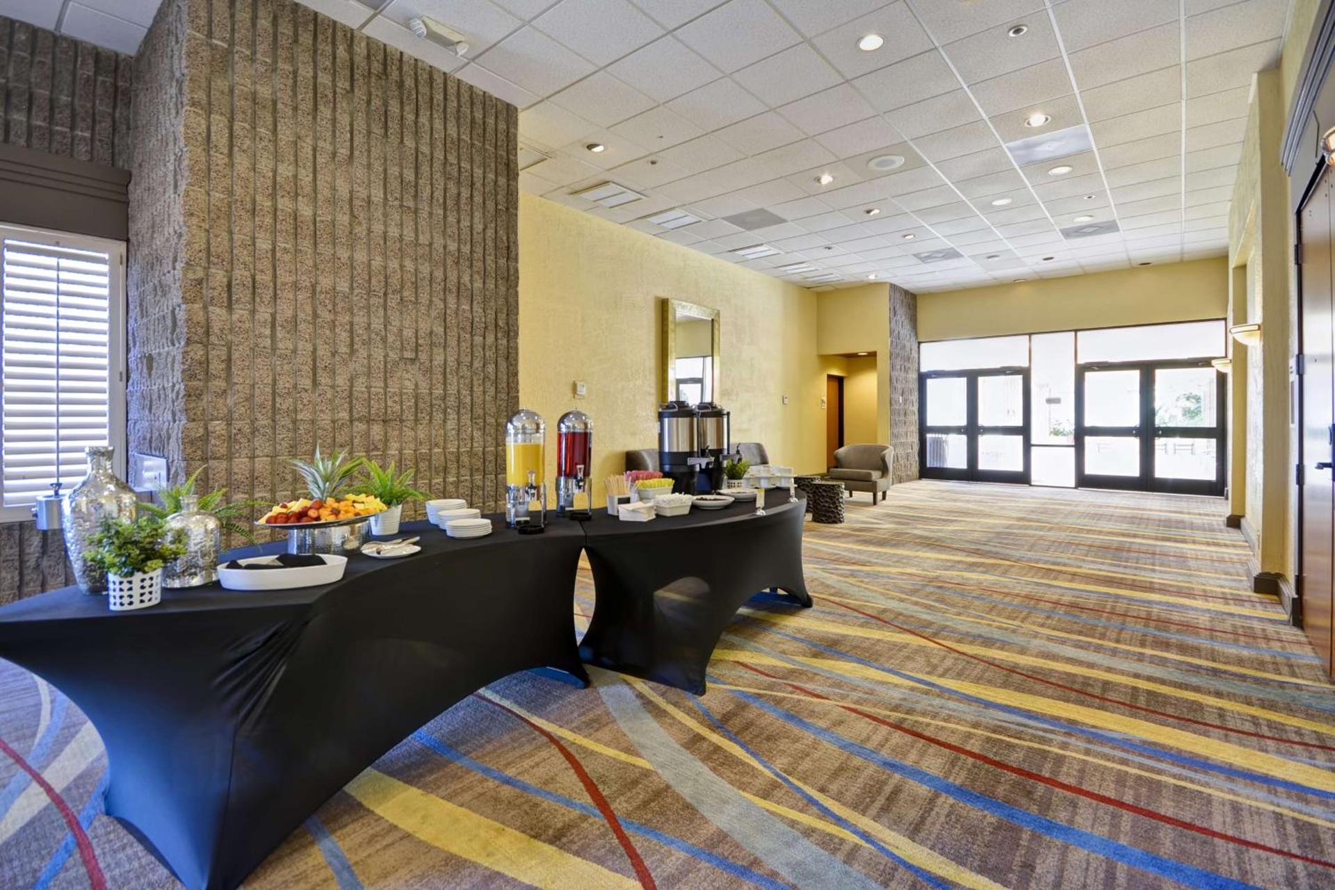 DoubleTree by Hilton Phoenix North photo 8