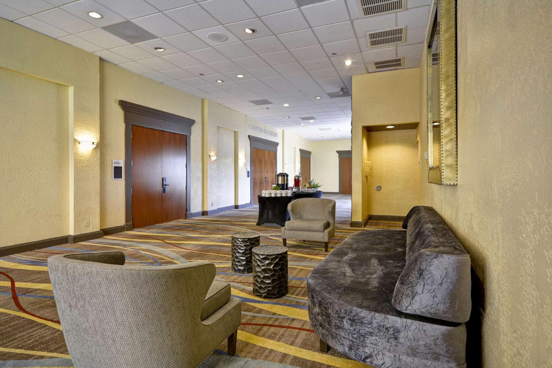 DoubleTree by Hilton Phoenix North photo 9