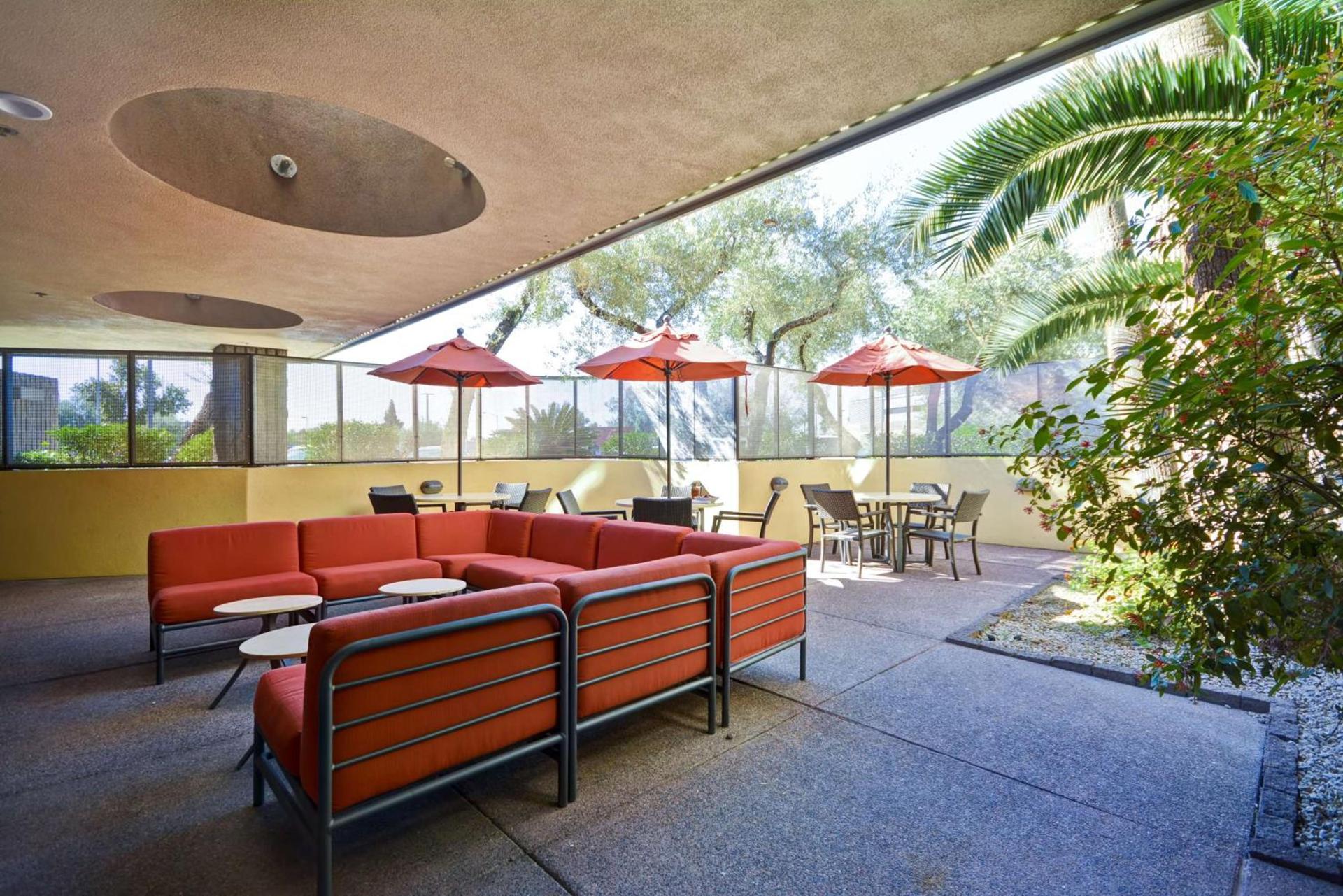 DoubleTree by Hilton Phoenix North photo 12