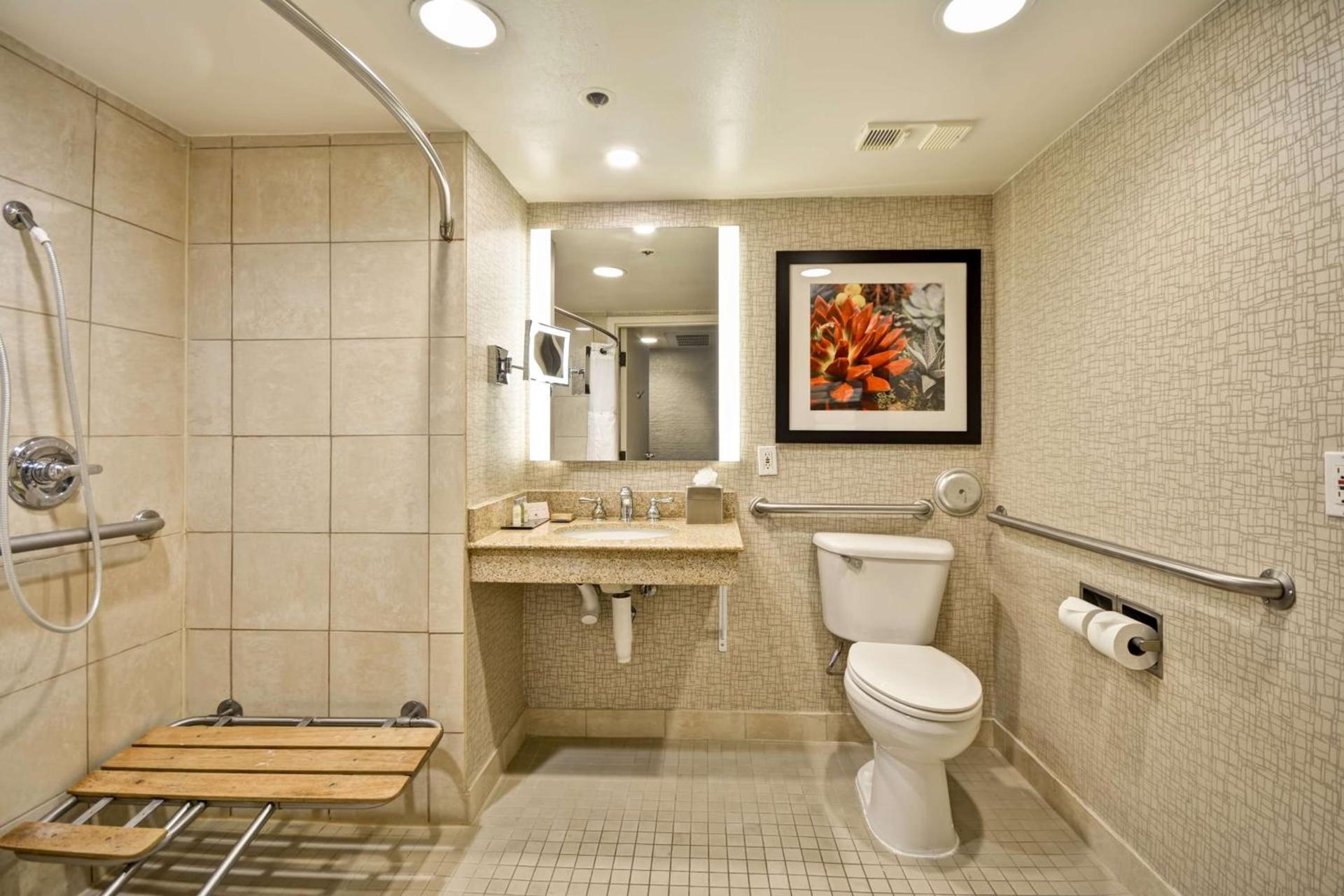 DoubleTree by Hilton Phoenix North photo 27