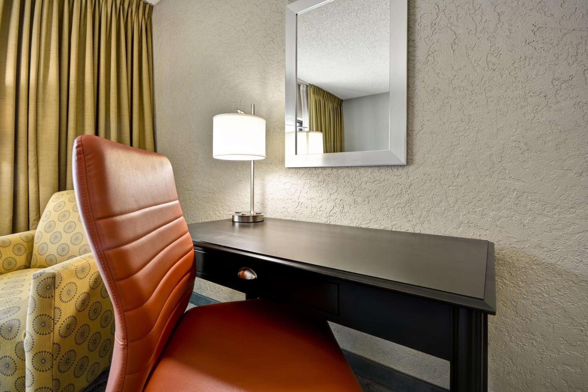 DoubleTree by Hilton Phoenix North photo 29