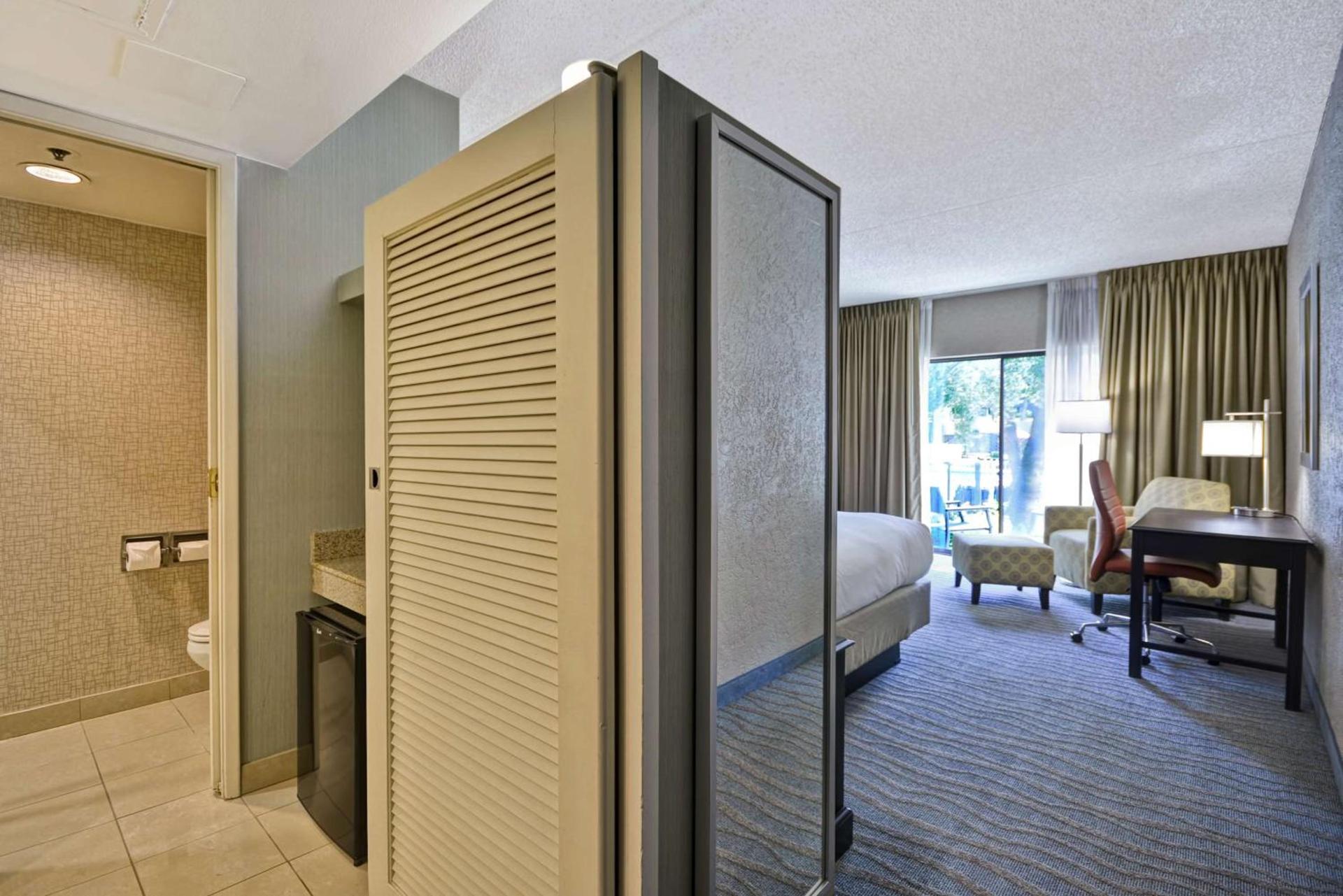 DoubleTree by Hilton Phoenix North photo 28