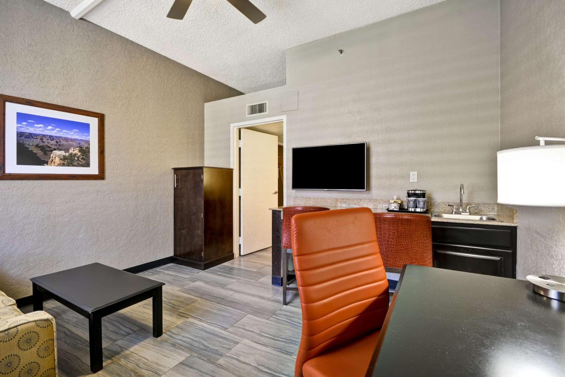 DoubleTree by Hilton Phoenix North photo 30
